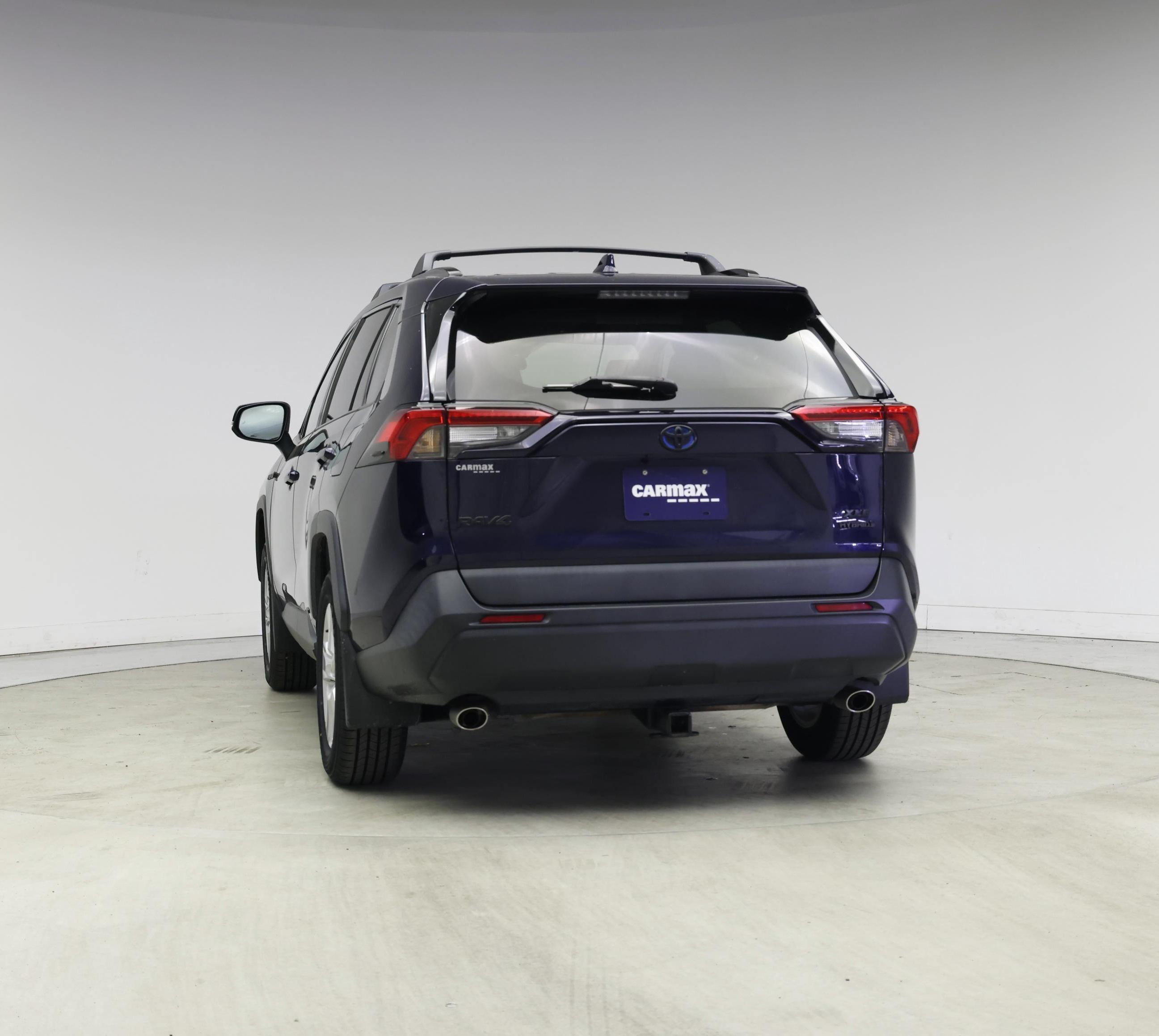 Thumbnail: 2021 Toyota RAV4 - 6