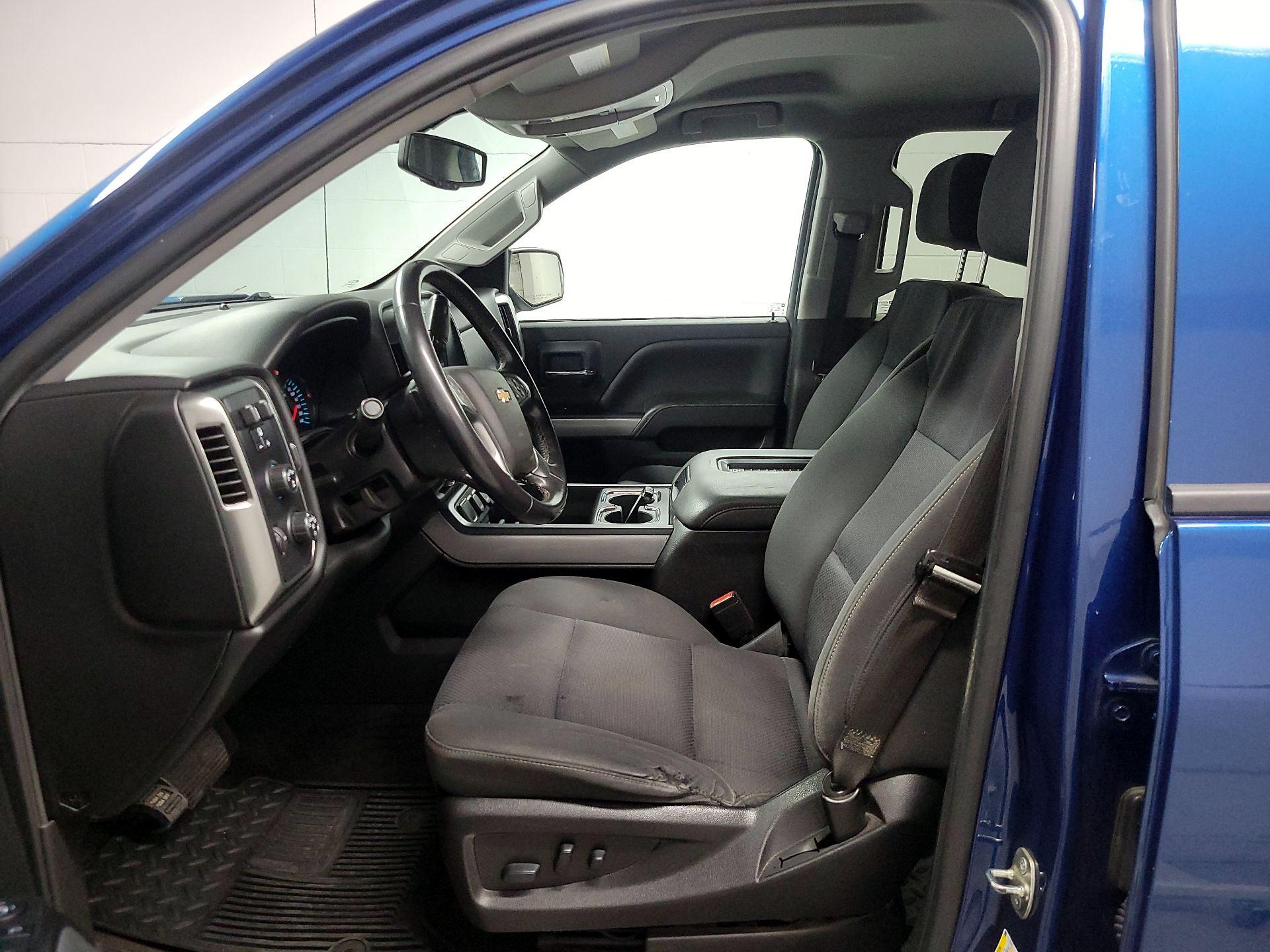 Thumbnail: 2018 Chevrolet Silverado 1500 - 11