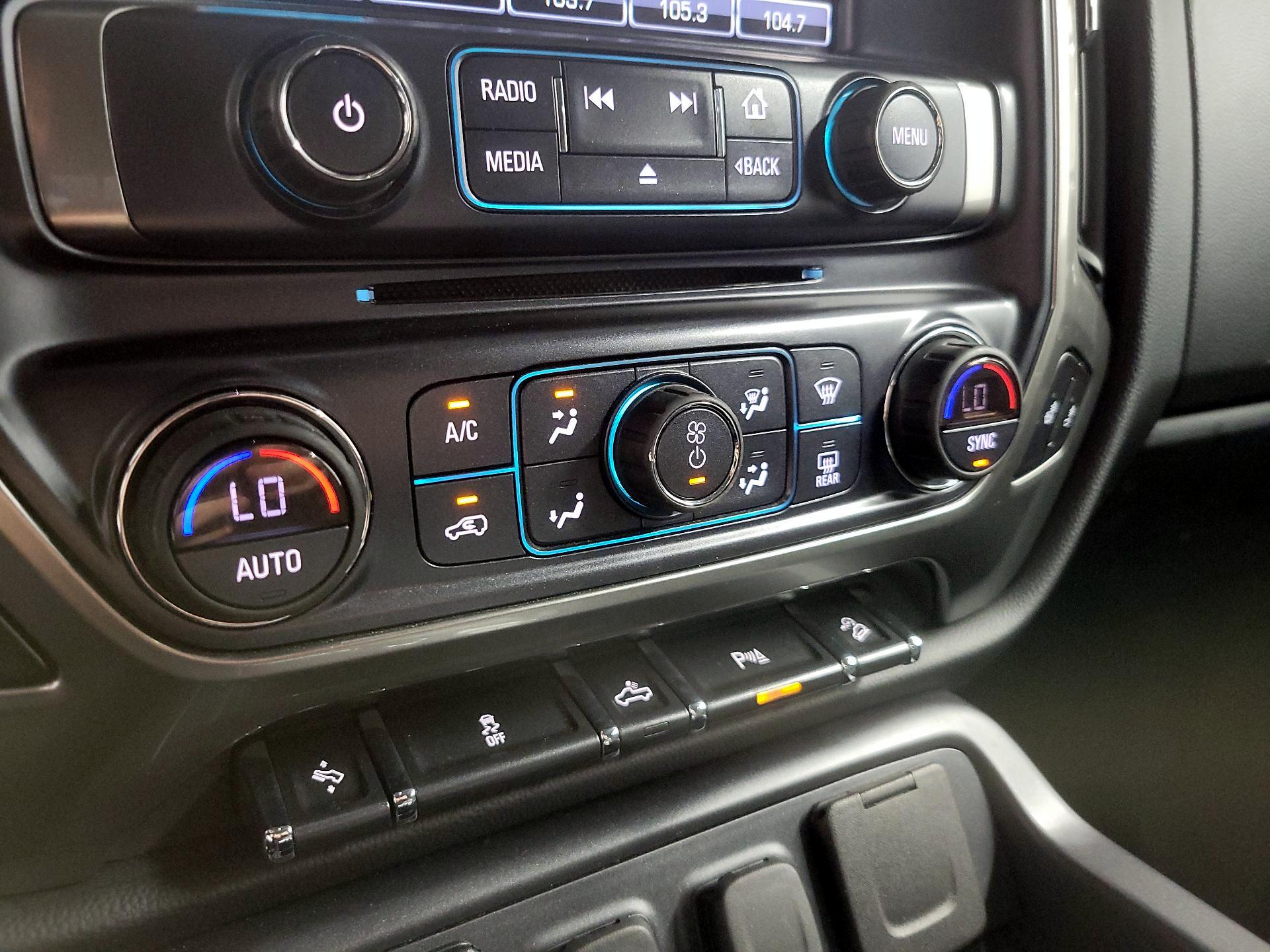 Thumbnail: 2018 Chevrolet Silverado 1500 - 16