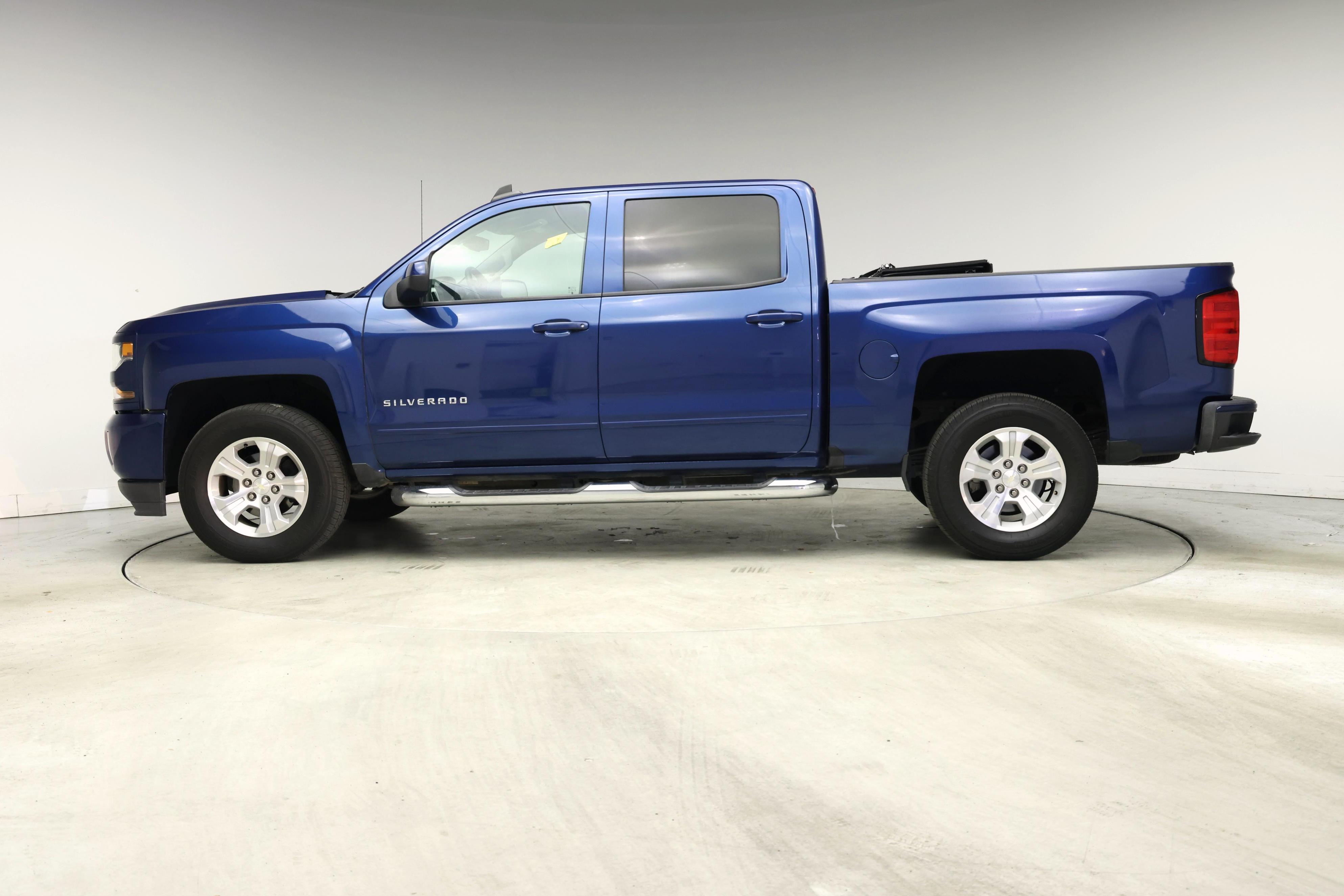 Thumbnail: 2018 Chevrolet Silverado 1500 - 3