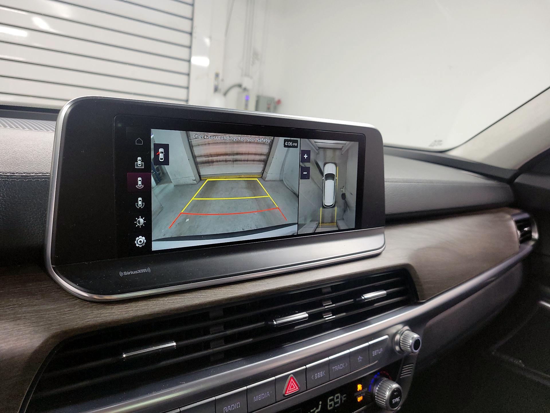 Thumbnail: 2021 Kia Telluride - 14