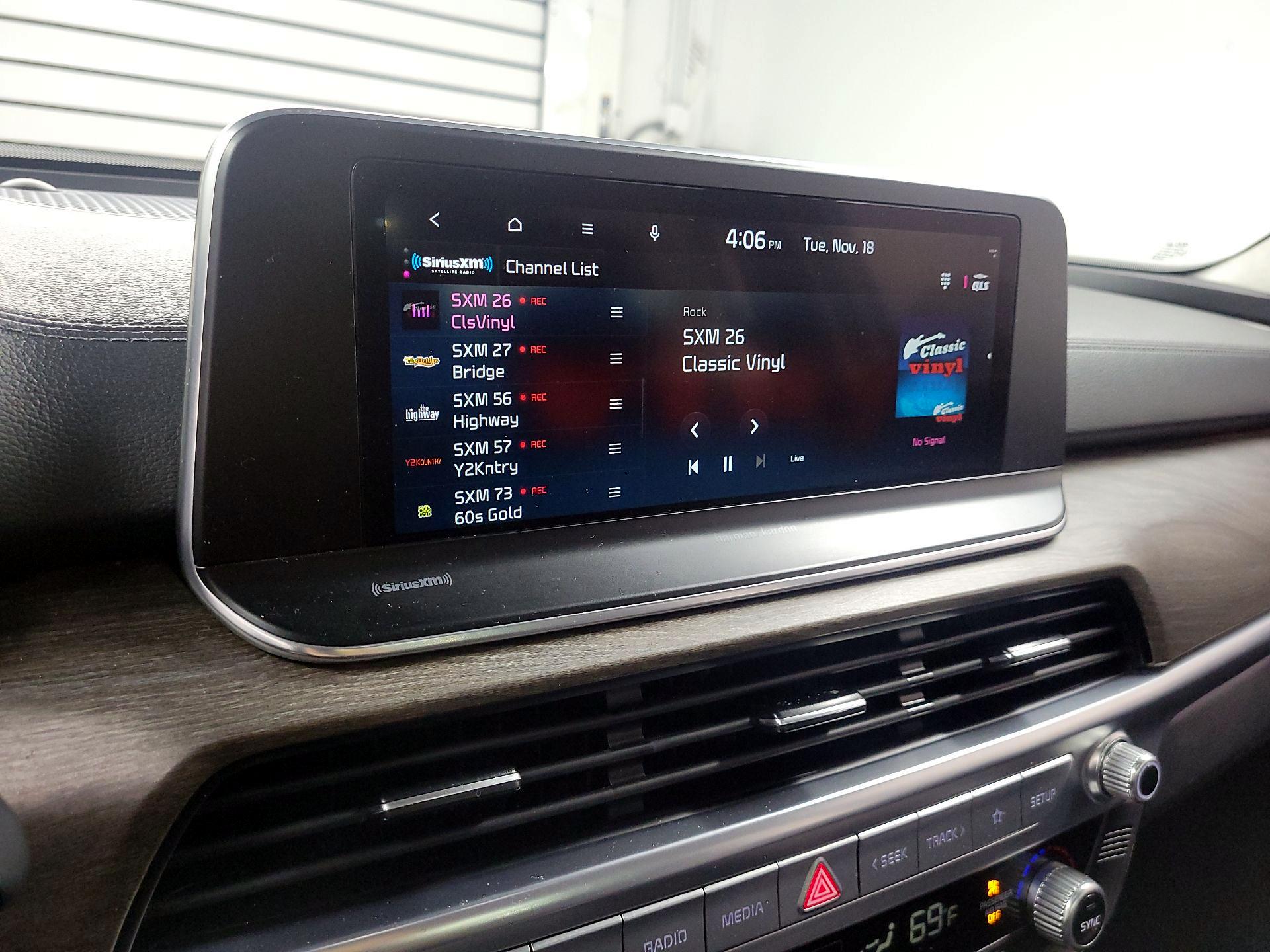 Thumbnail: 2021 Kia Telluride - 15