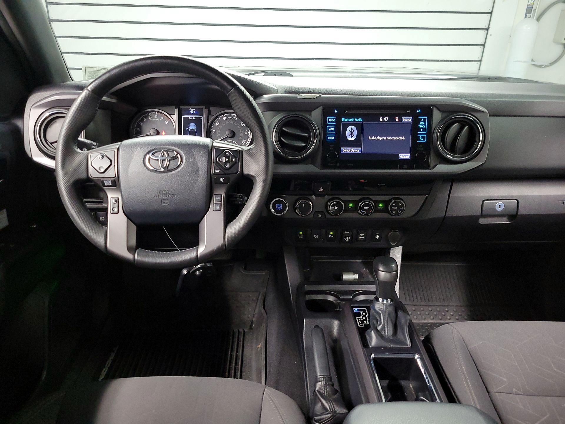 Thumbnail: 2018 Toyota Tacoma - 9