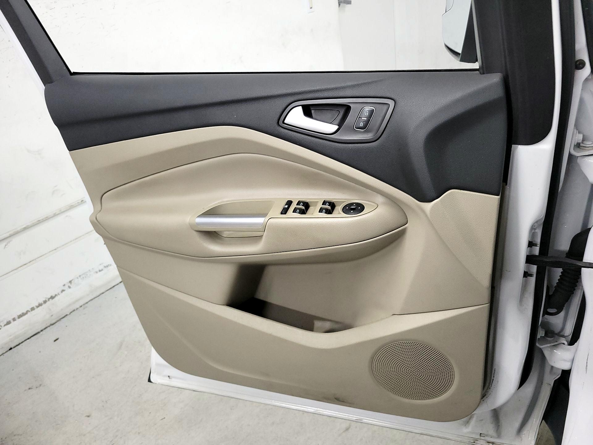 Thumbnail: 2017 Ford Escape - 12