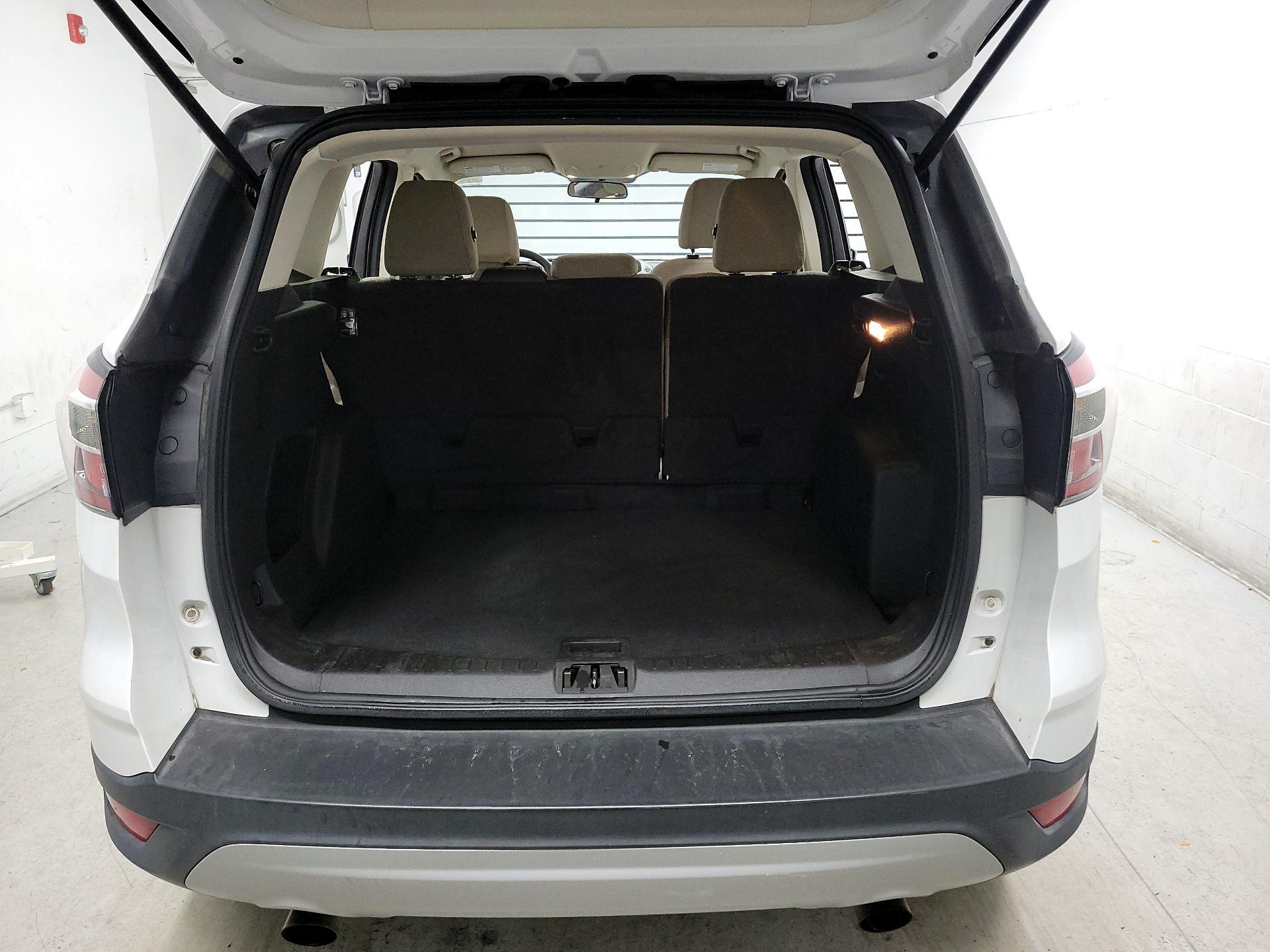 Thumbnail: 2017 Ford Escape - 19