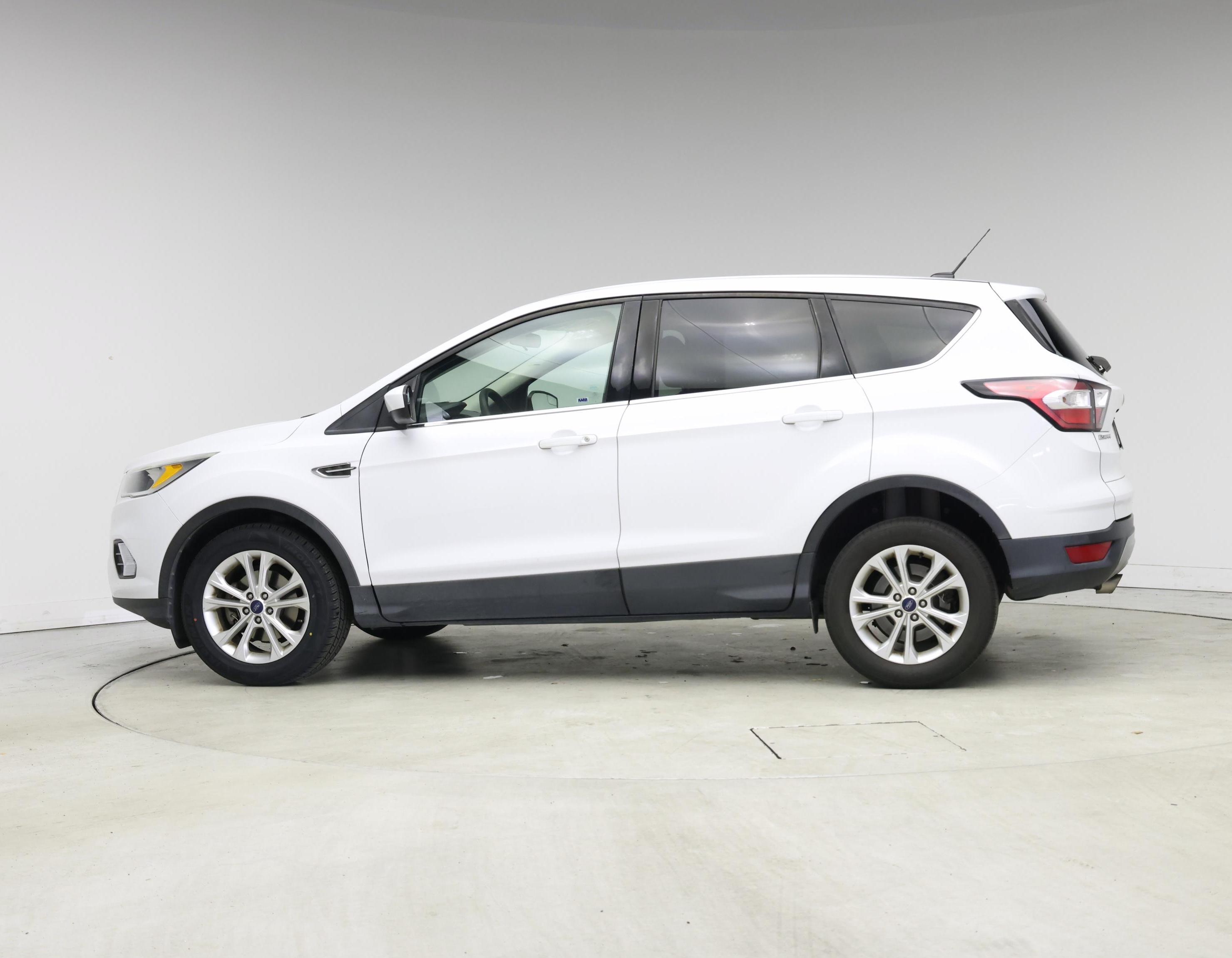 Thumbnail: 2017 Ford Escape - 3