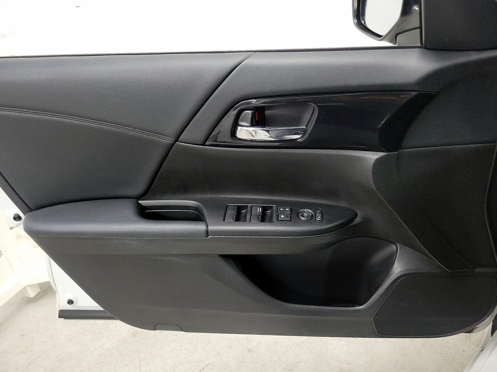 Thumbnail: 2014 Honda Accord - 12