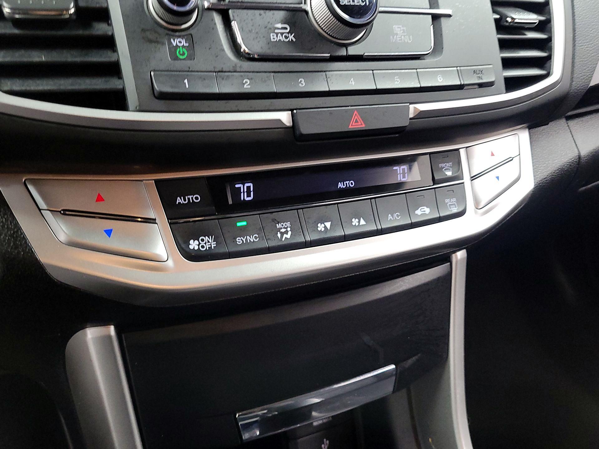 Thumbnail: 2014 Honda Accord - 15