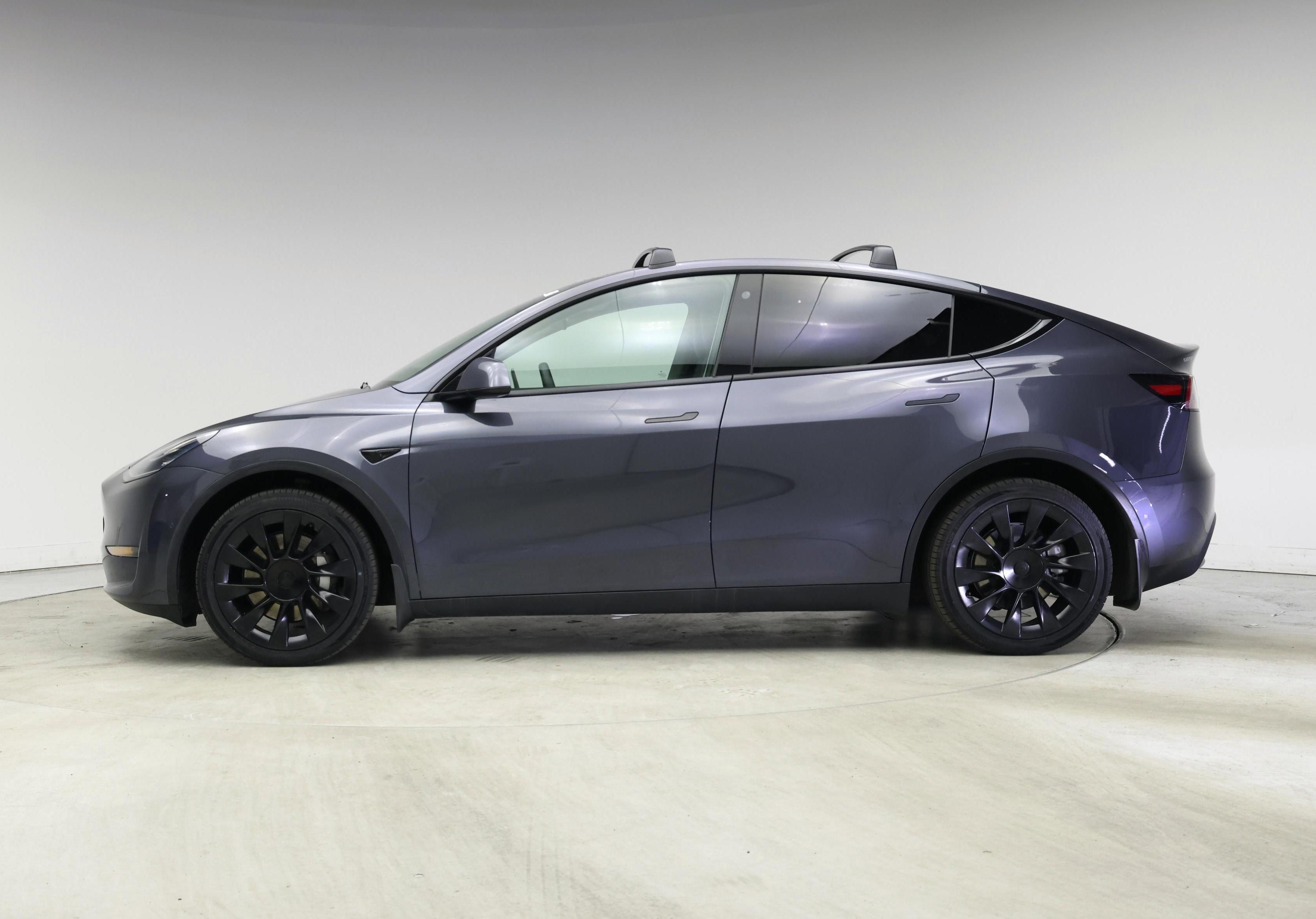 Thumbnail: 2022 Tesla Model Y - 3