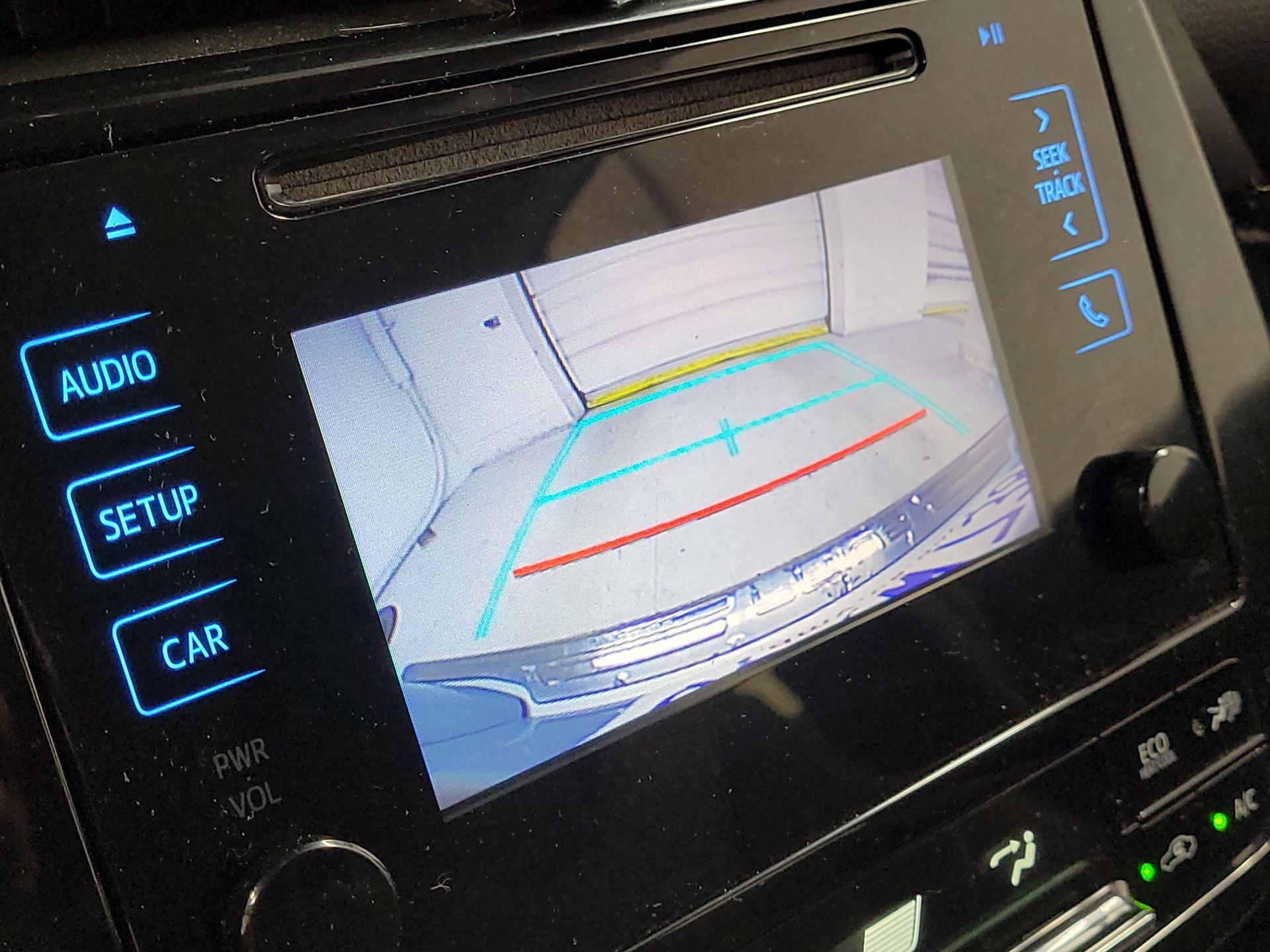 Thumbnail: 2017 Toyota Prius - 14