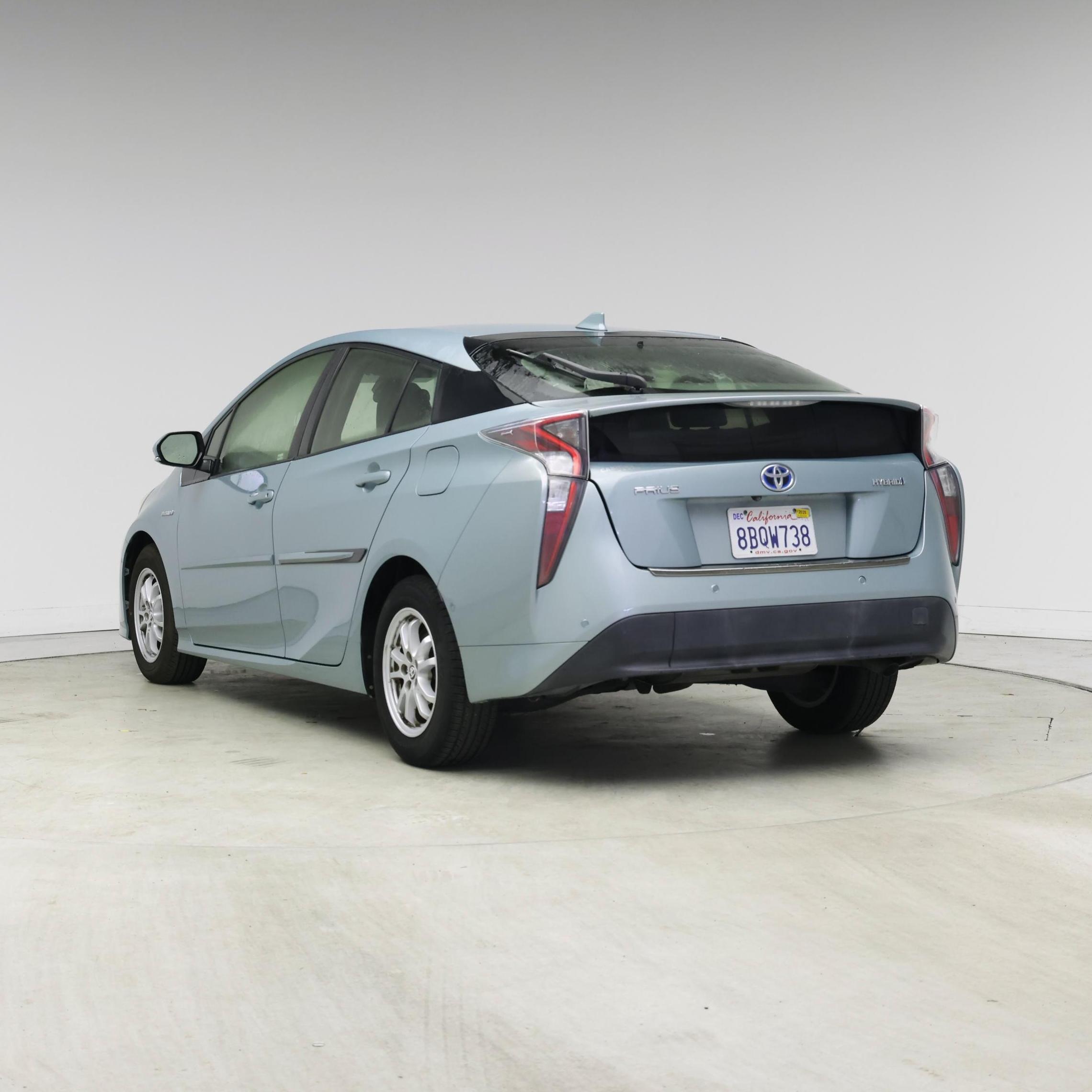 Thumbnail: 2017 Toyota Prius - 2