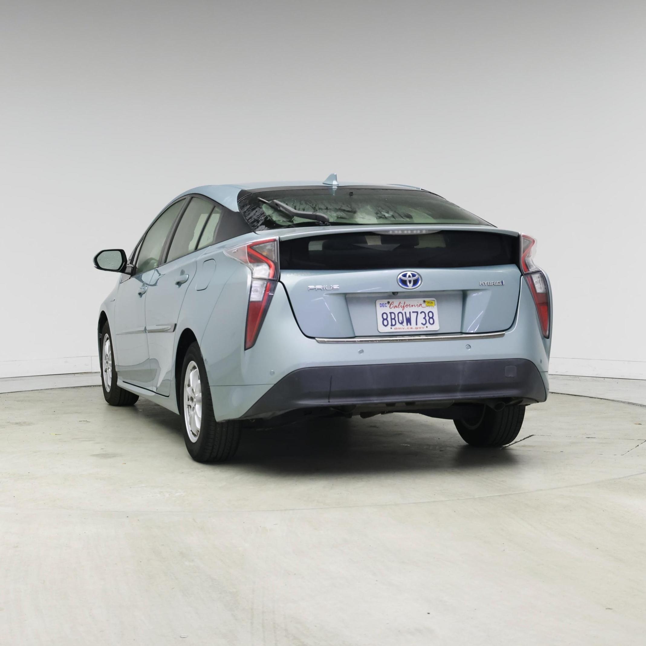 Thumbnail: 2017 Toyota Prius - 6