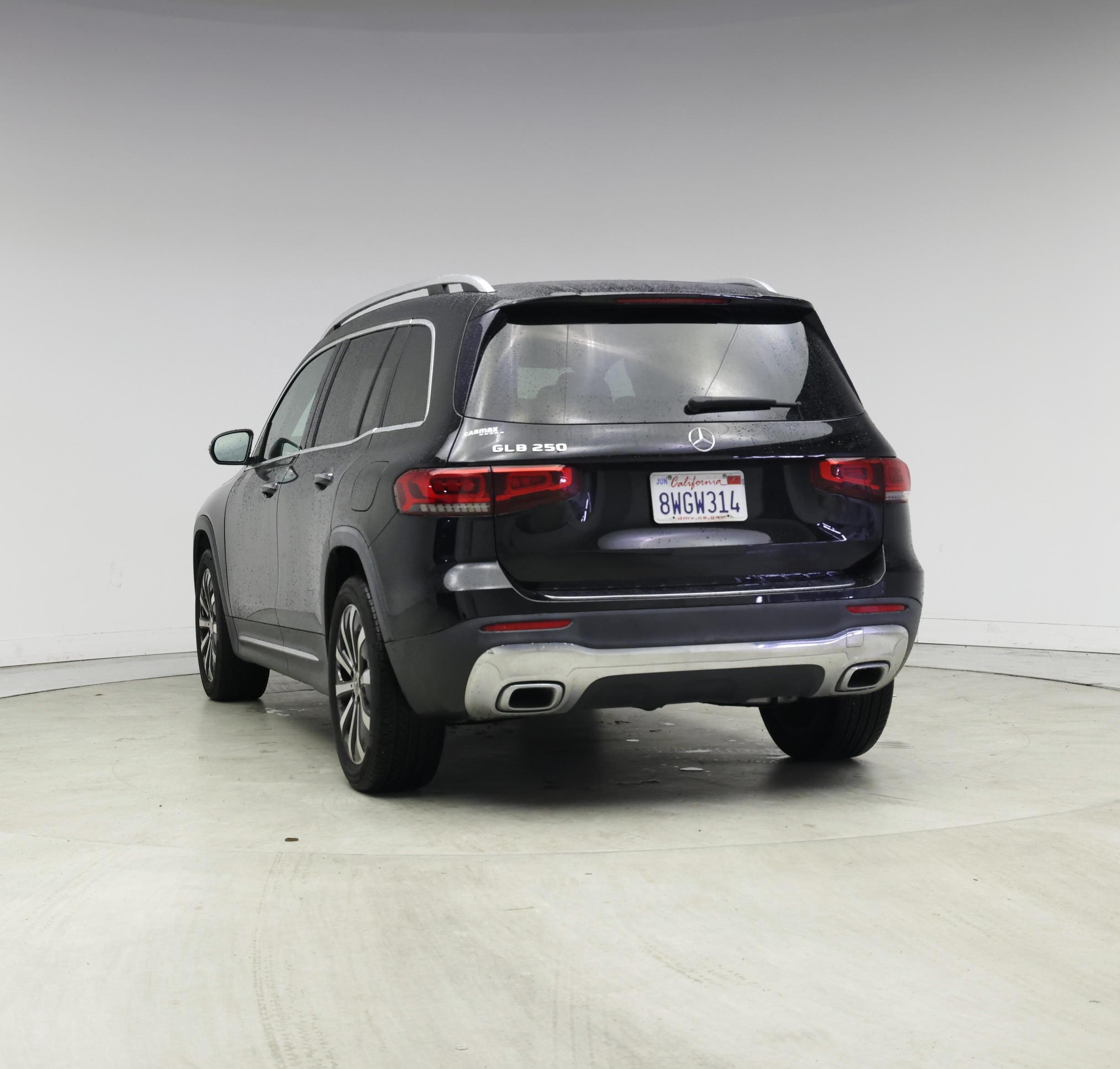 Thumbnail: 2021 Mercedes-Benz GLB - 2