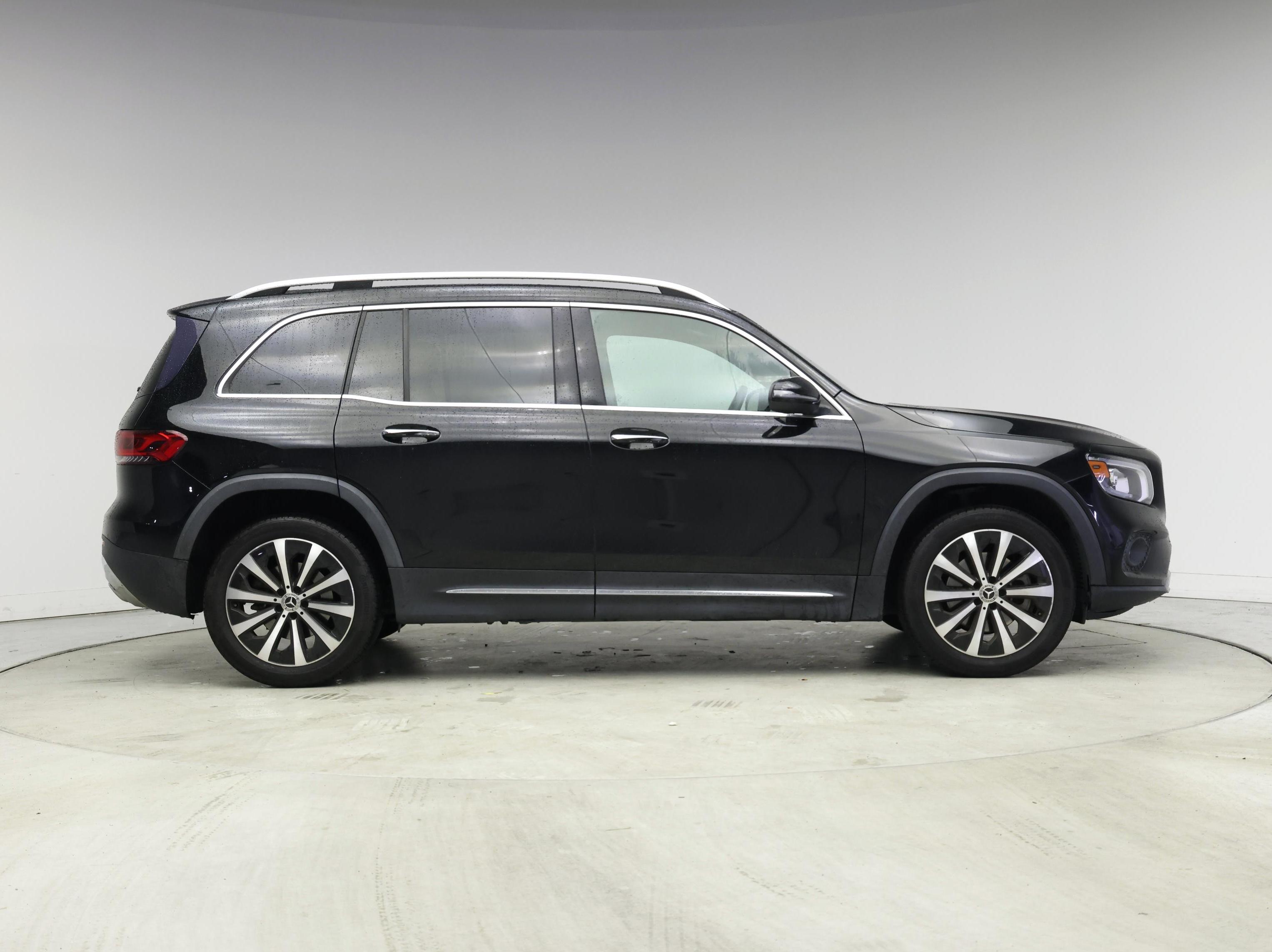 Thumbnail: 2021 Mercedes-Benz GLB - 7