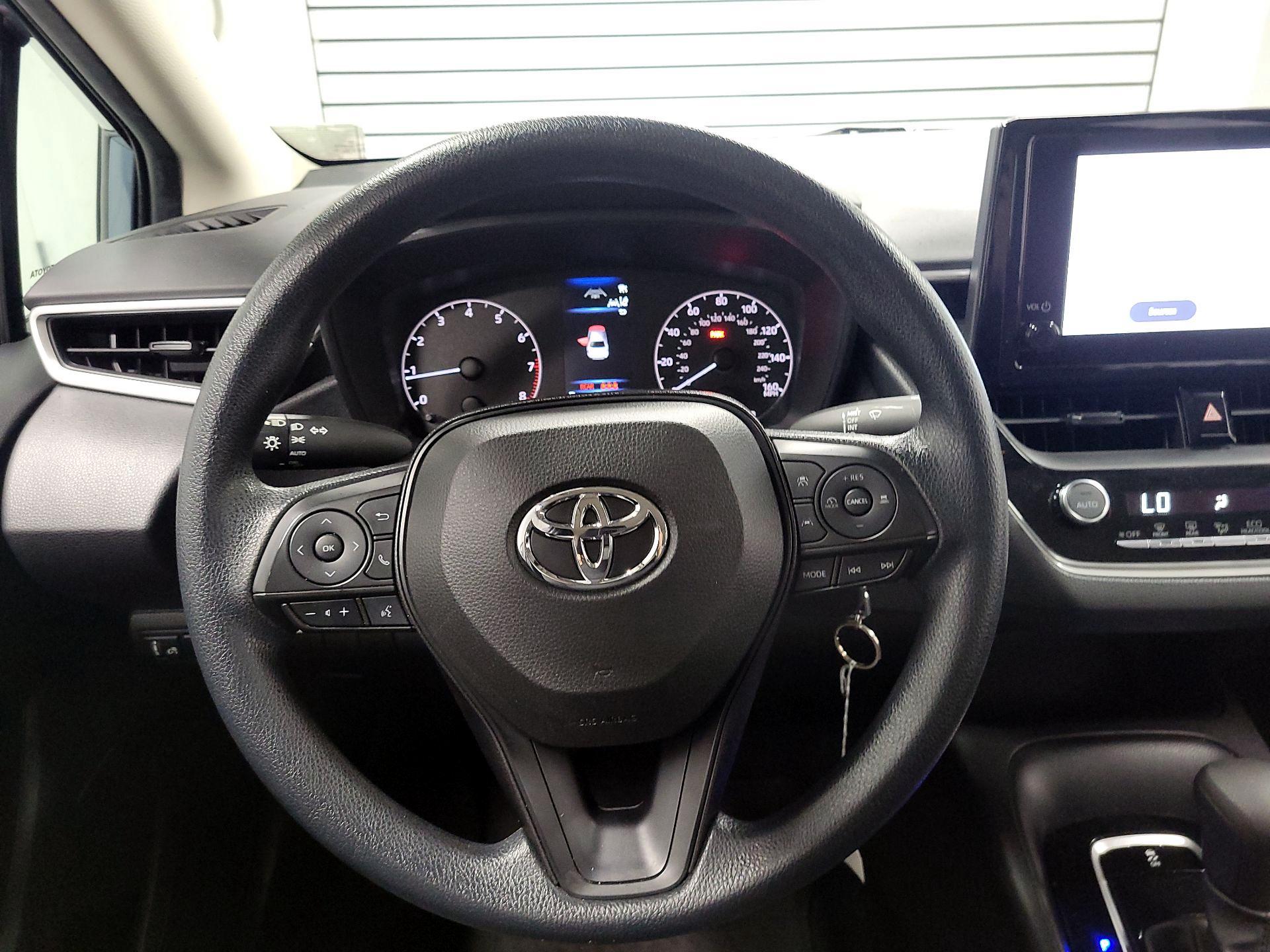 Thumbnail: 2023 Toyota Corolla - 10