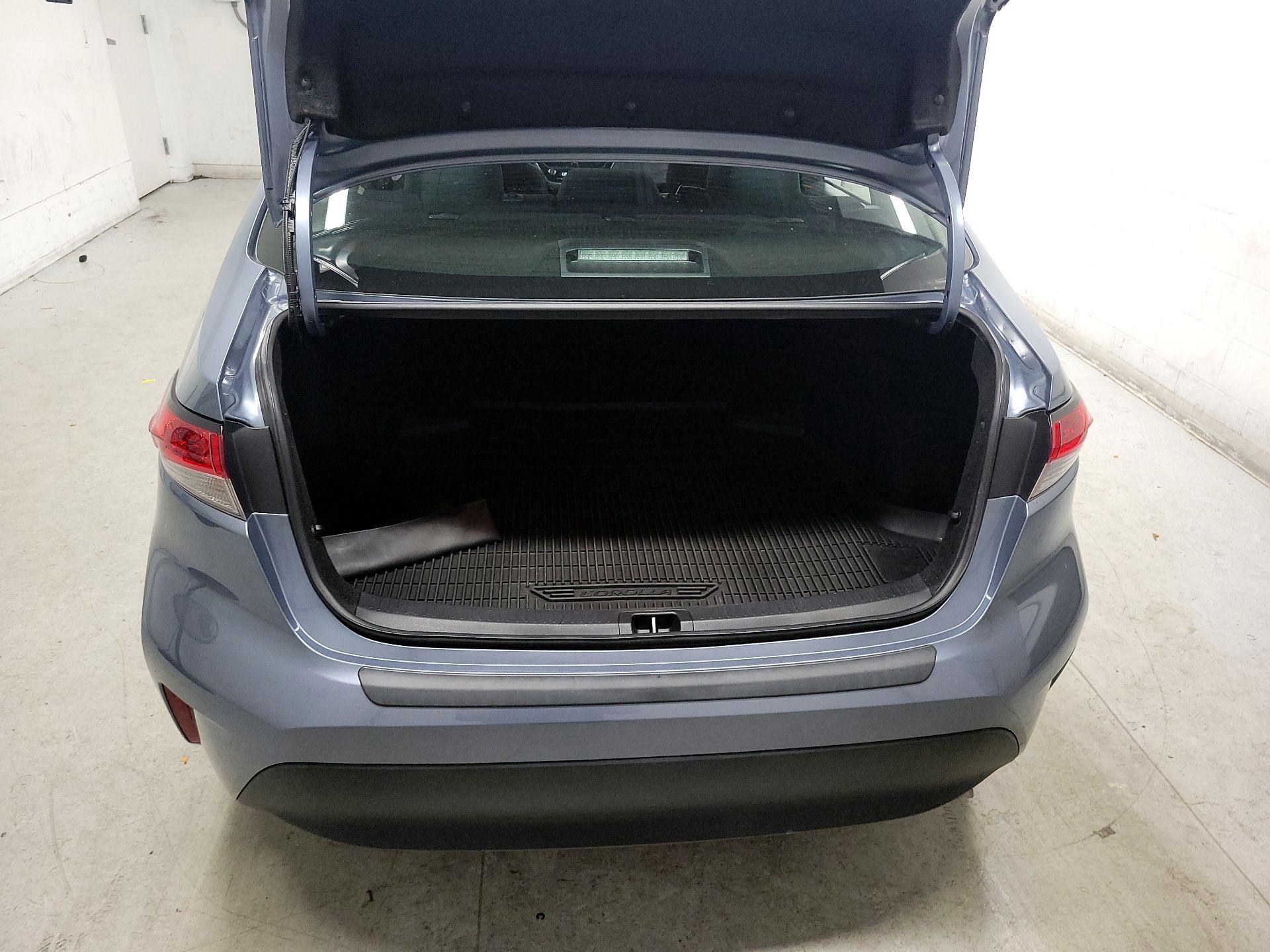 Thumbnail: 2023 Toyota Corolla - 18