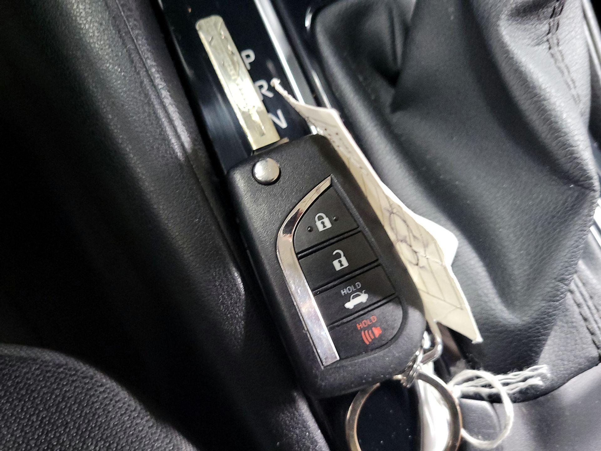 Thumbnail: 2023 Toyota Corolla - 20