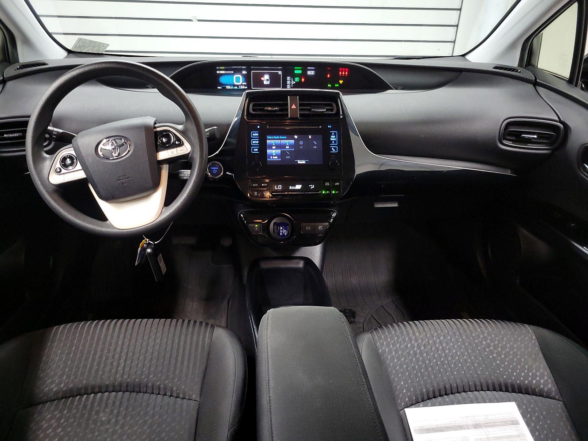 Thumbnail: 2018 Toyota Prius - 9