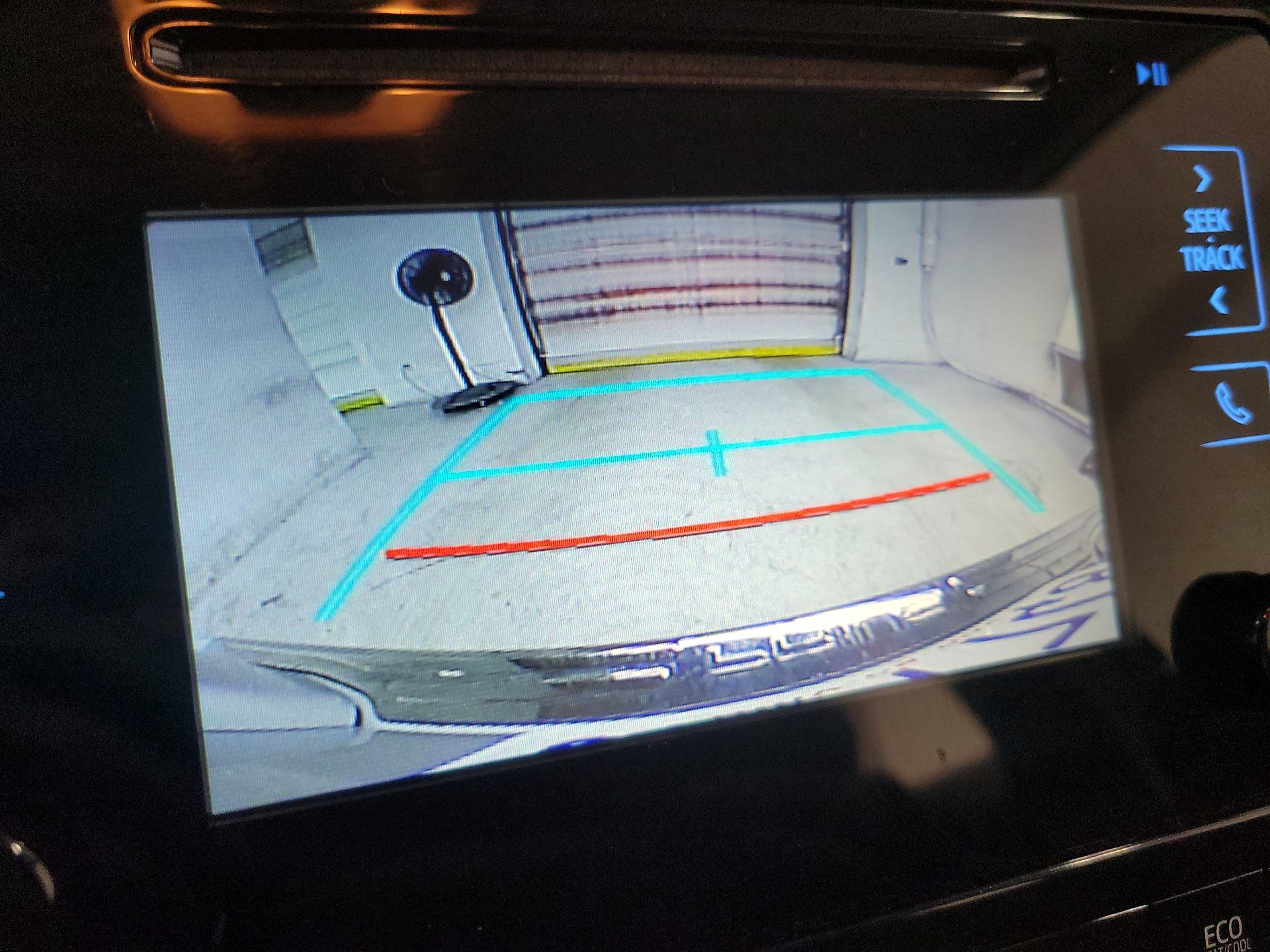 Thumbnail: 2018 Toyota Prius - 14