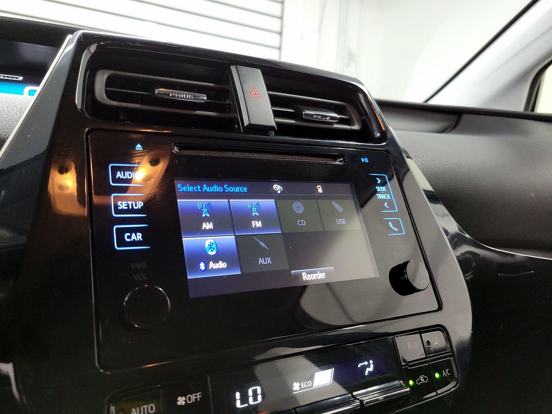 Thumbnail: 2018 Toyota Prius - 15