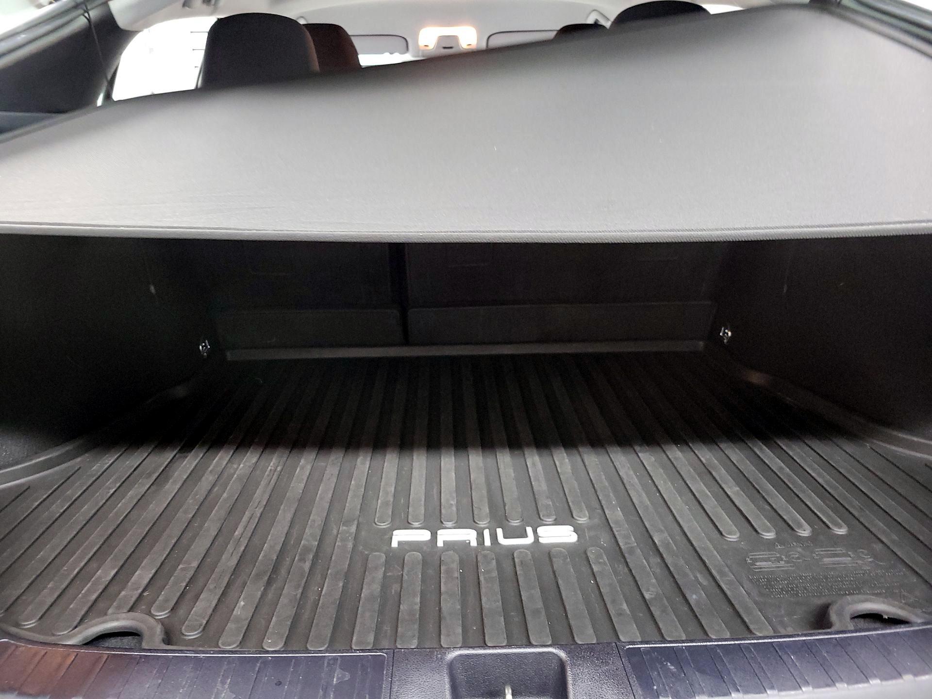 Thumbnail: 2018 Toyota Prius - 19