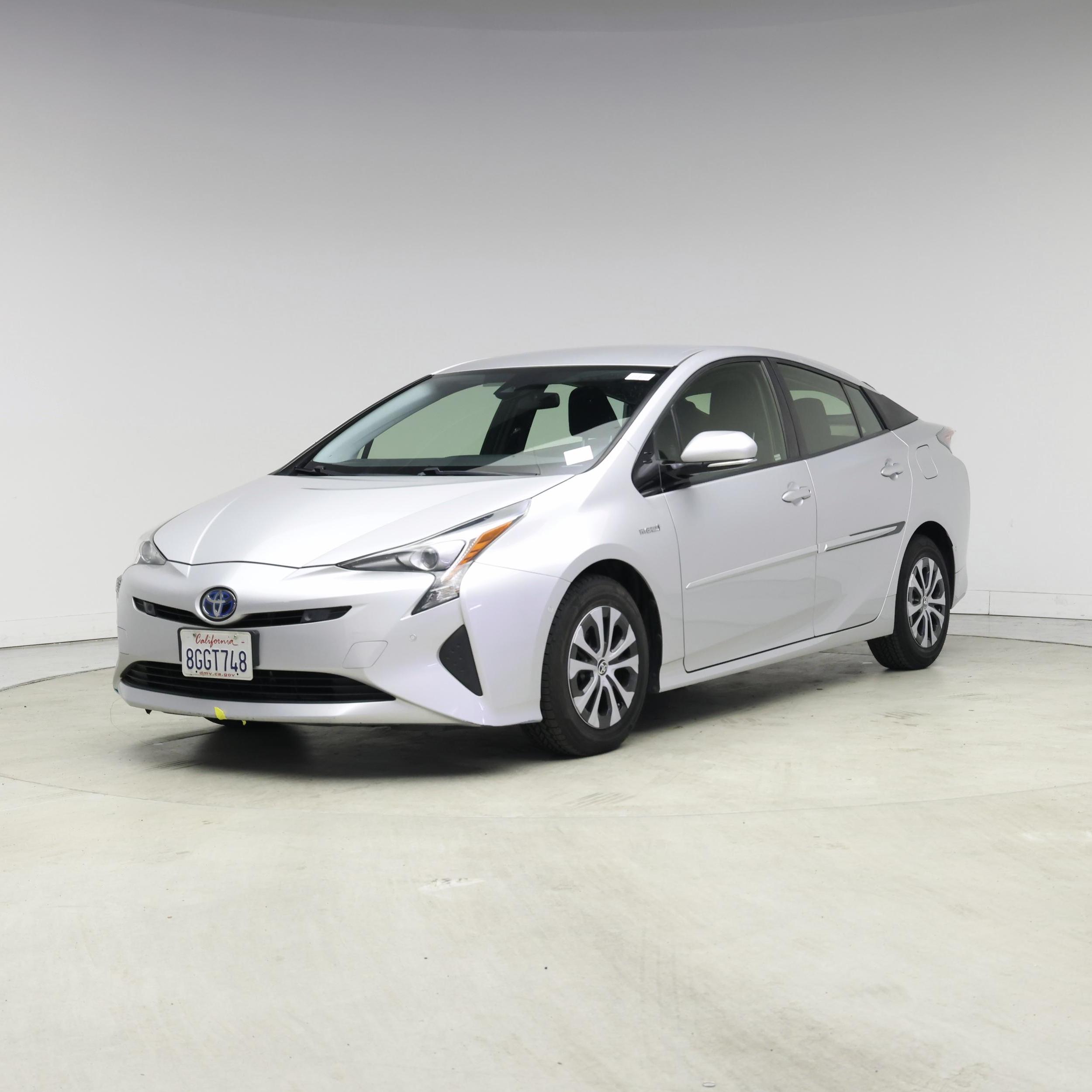 Thumbnail: 2018 Toyota Prius - 4