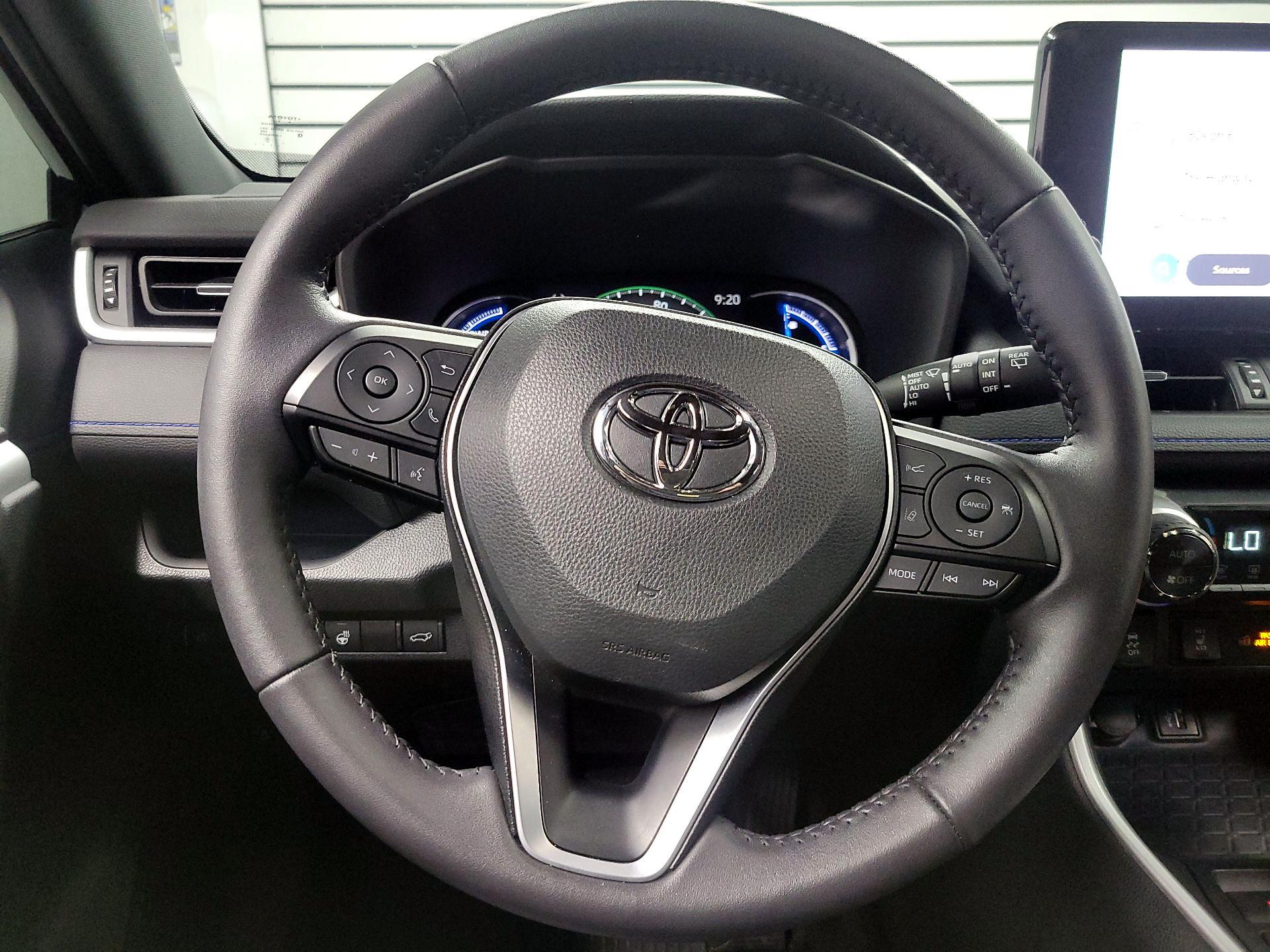 Thumbnail: 2024 Toyota RAV4 - 10