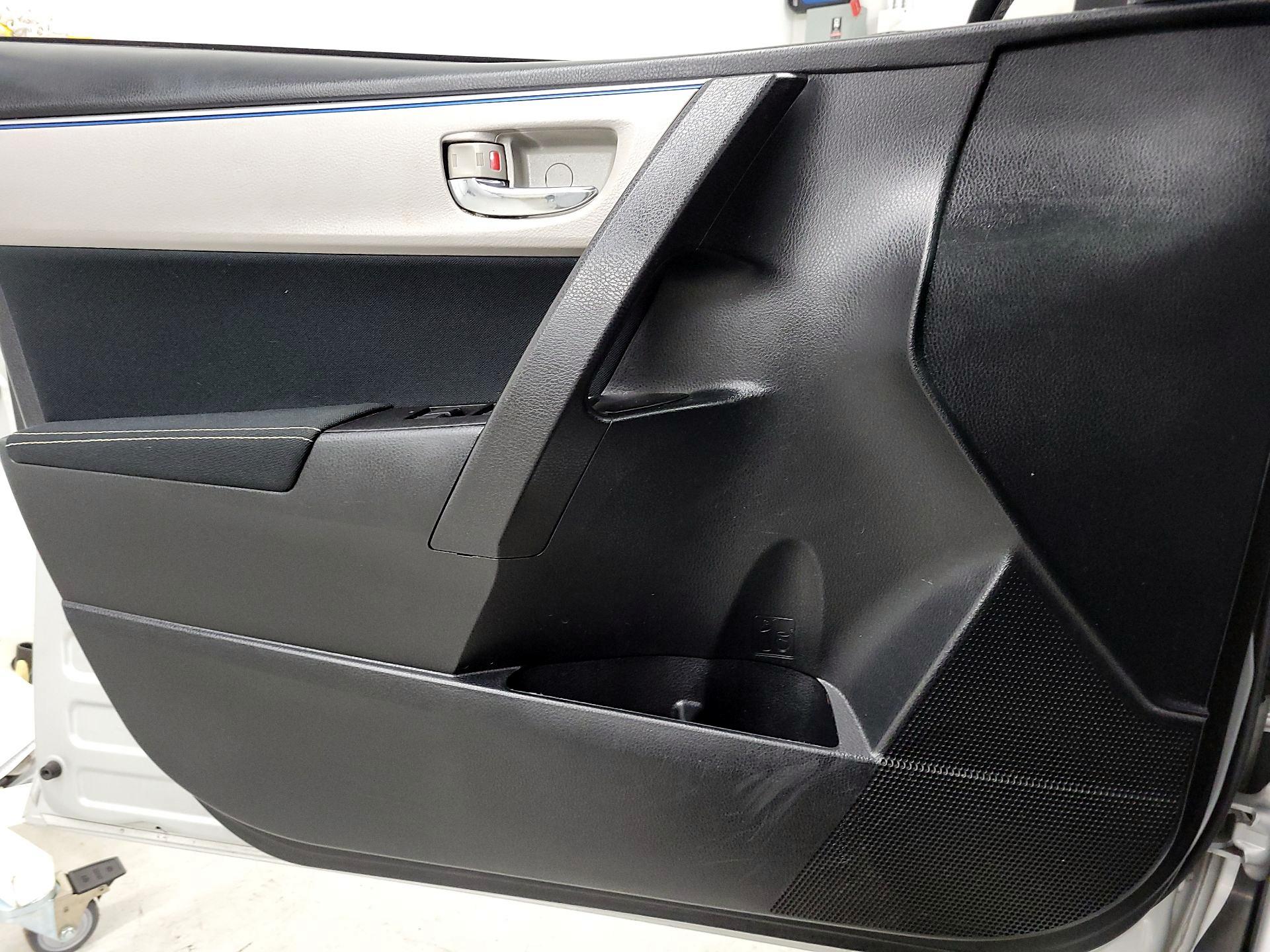 Thumbnail: 2014 Toyota Corolla - 10