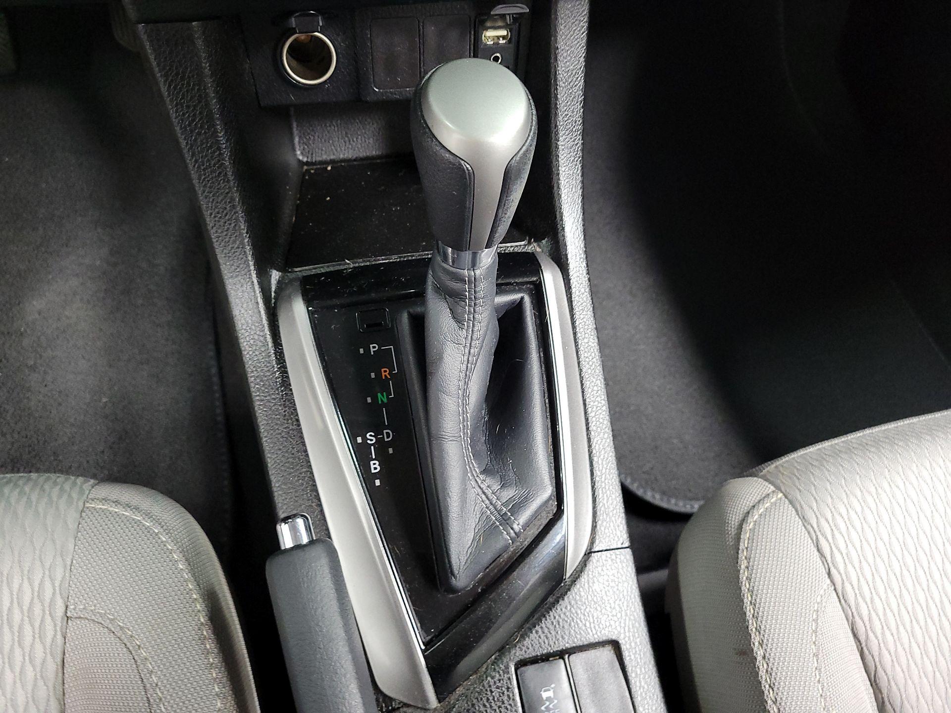 Thumbnail: 2014 Toyota Corolla - 13