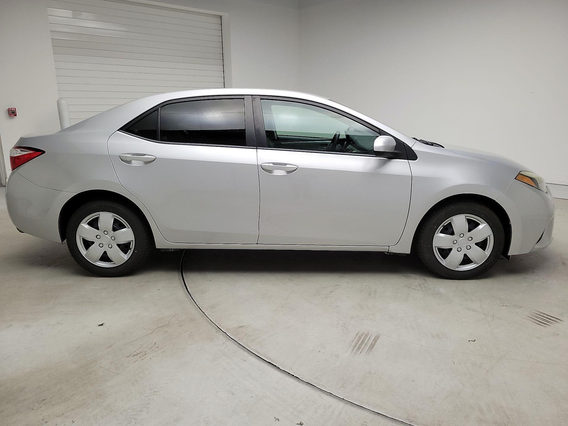 Thumbnail: 2014 Toyota Corolla - 4