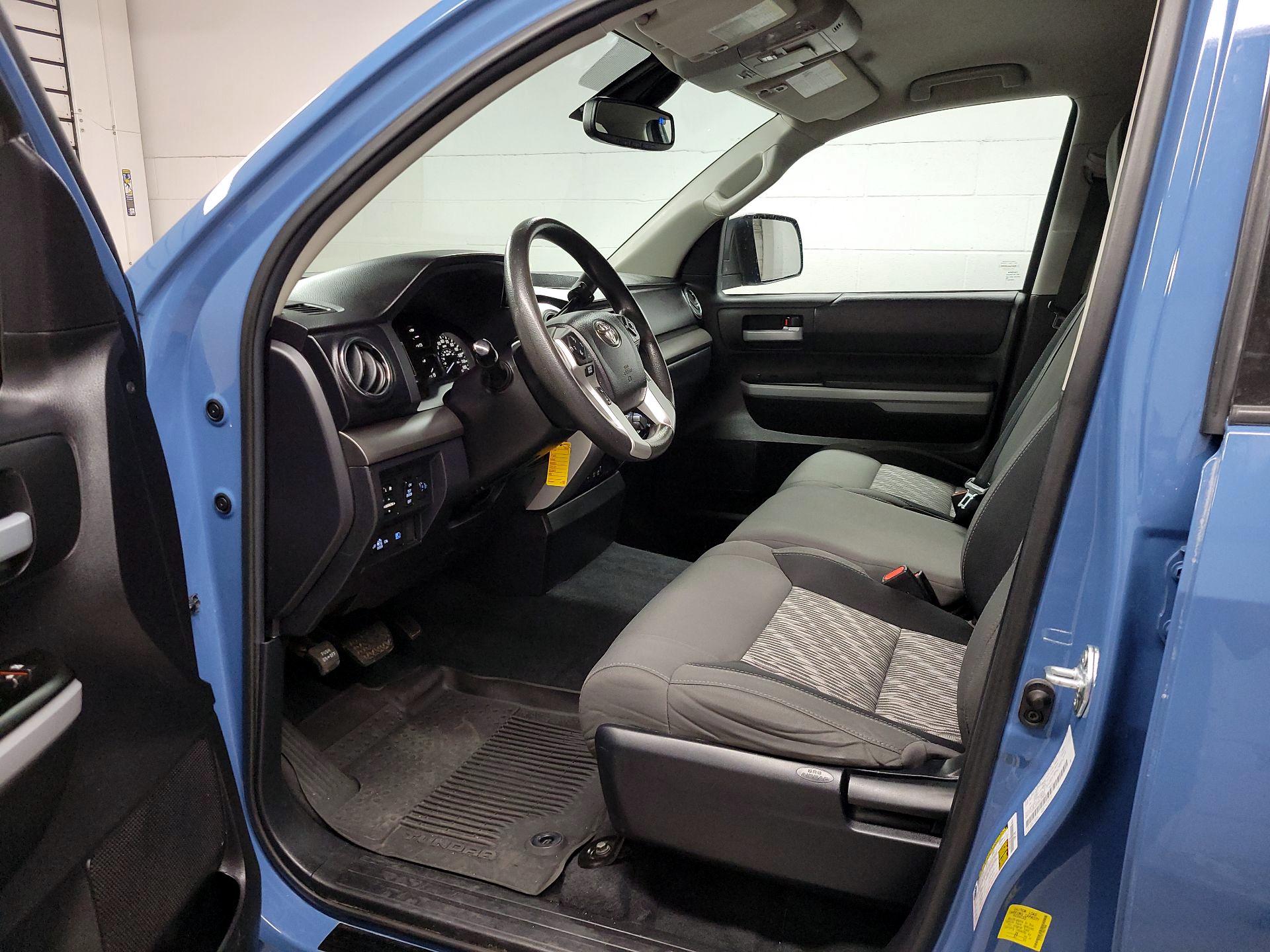 Thumbnail: 2021 Toyota Tundra - 11