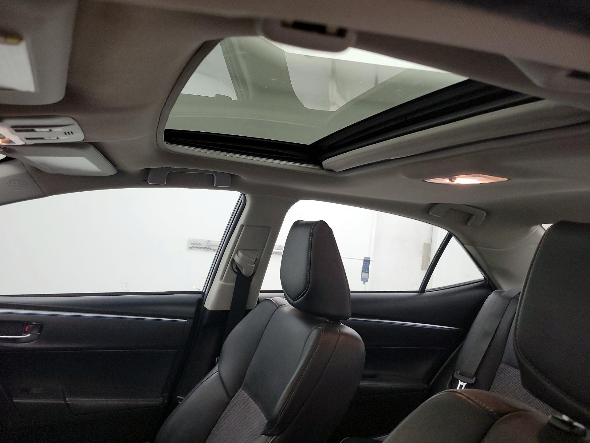 Thumbnail: 2014 Toyota Corolla - 19