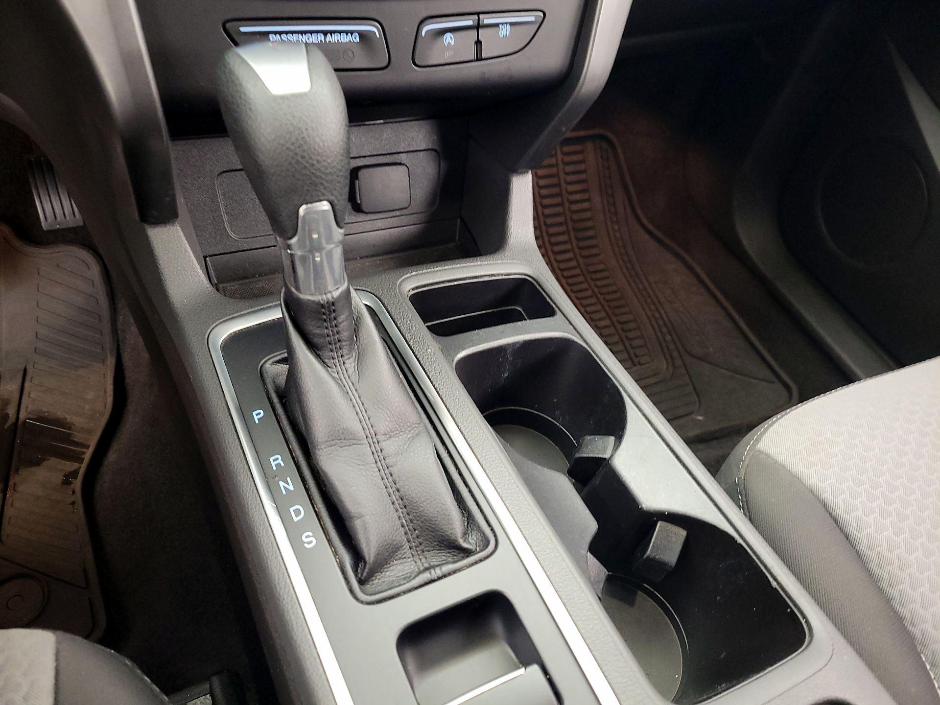 Thumbnail: 2017 Ford Escape - 17