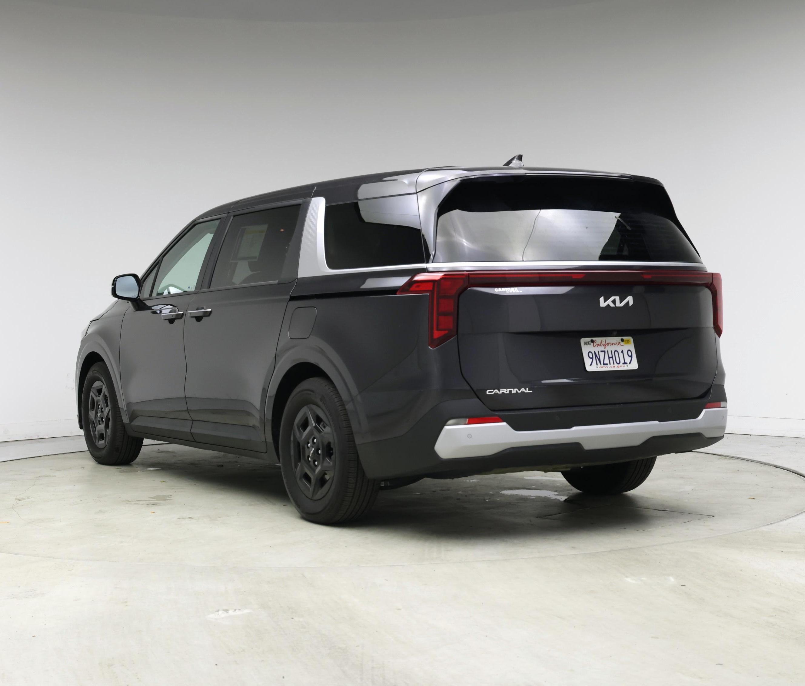 Thumbnail: 2025 Kia Carnival - 2