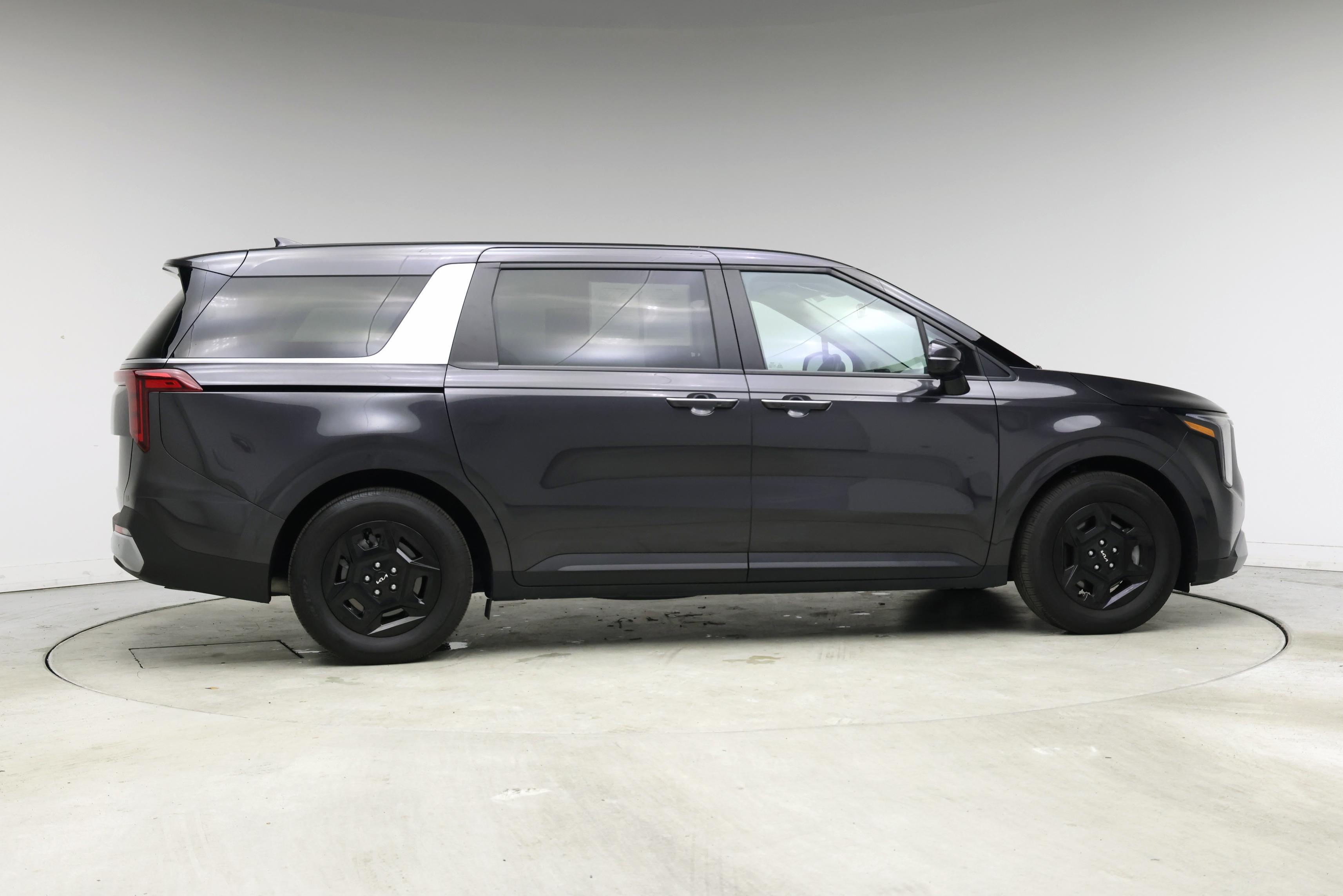 Thumbnail: 2025 Kia Carnival - 7