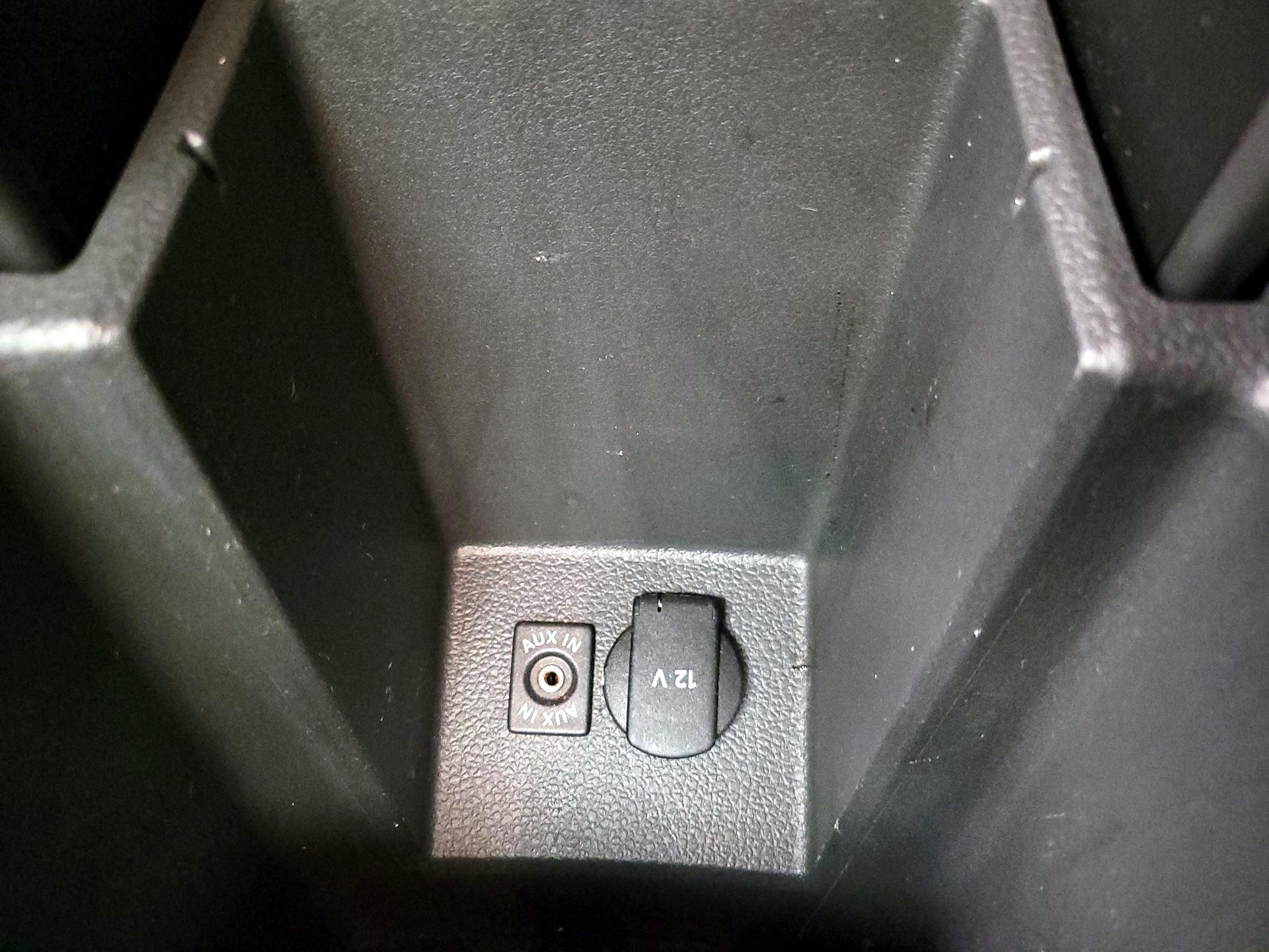 Thumbnail: 2015 Volkswagen Passat - 18