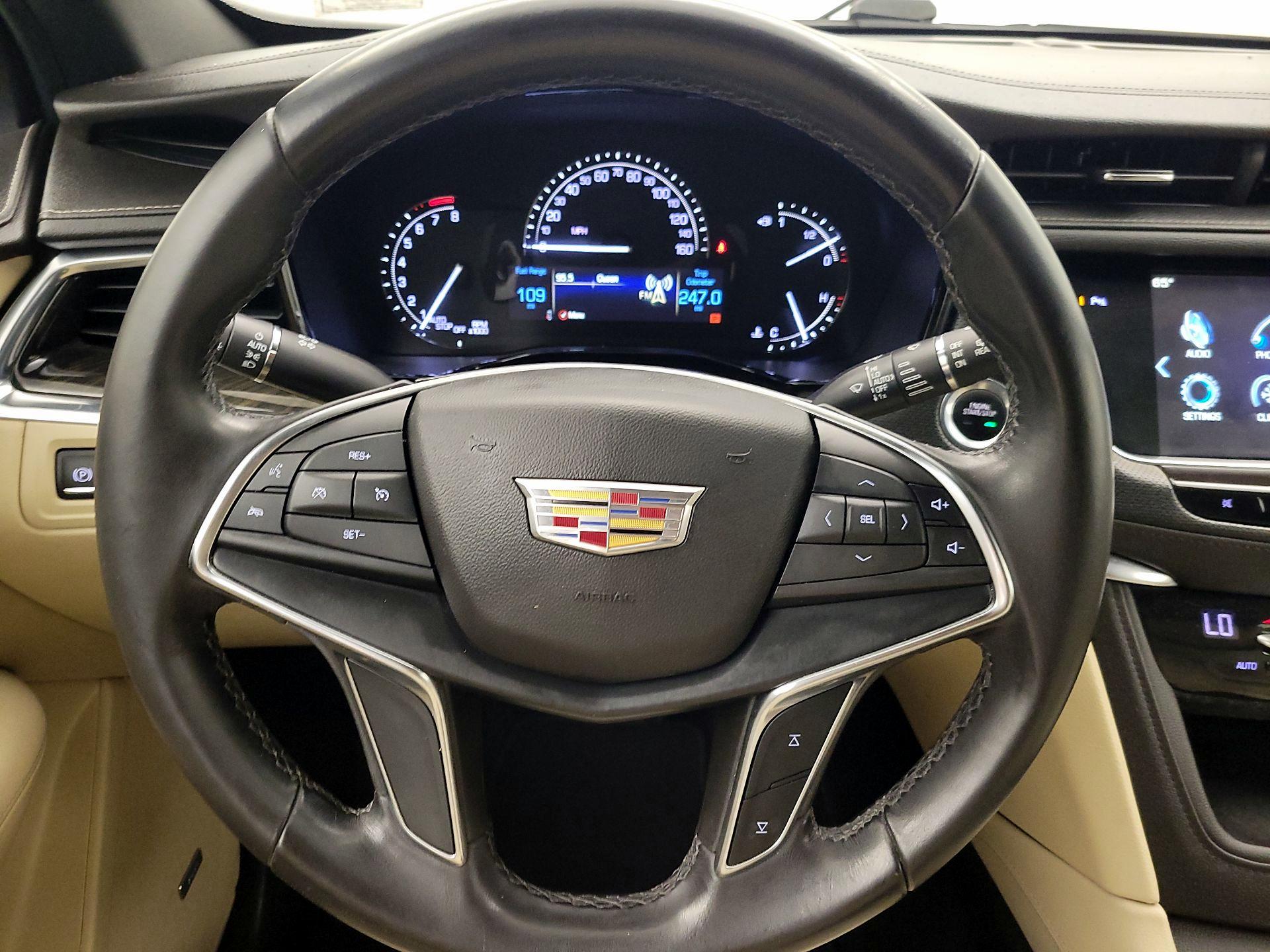Thumbnail: 2018 Cadillac XT5 - 10
