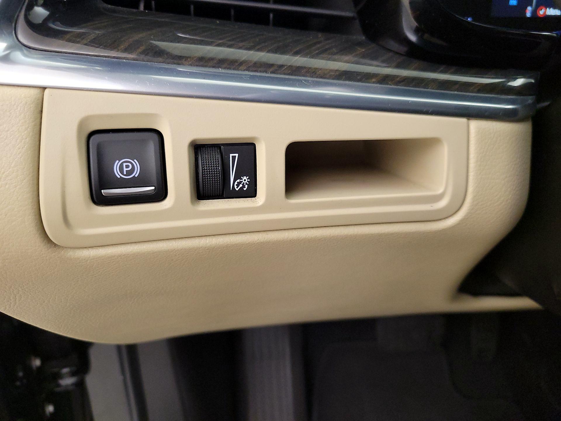 Thumbnail: 2018 Cadillac XT5 - 13