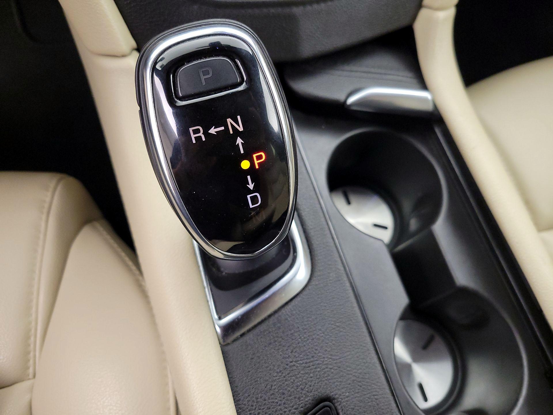 Thumbnail: 2018 Cadillac XT5 - 17