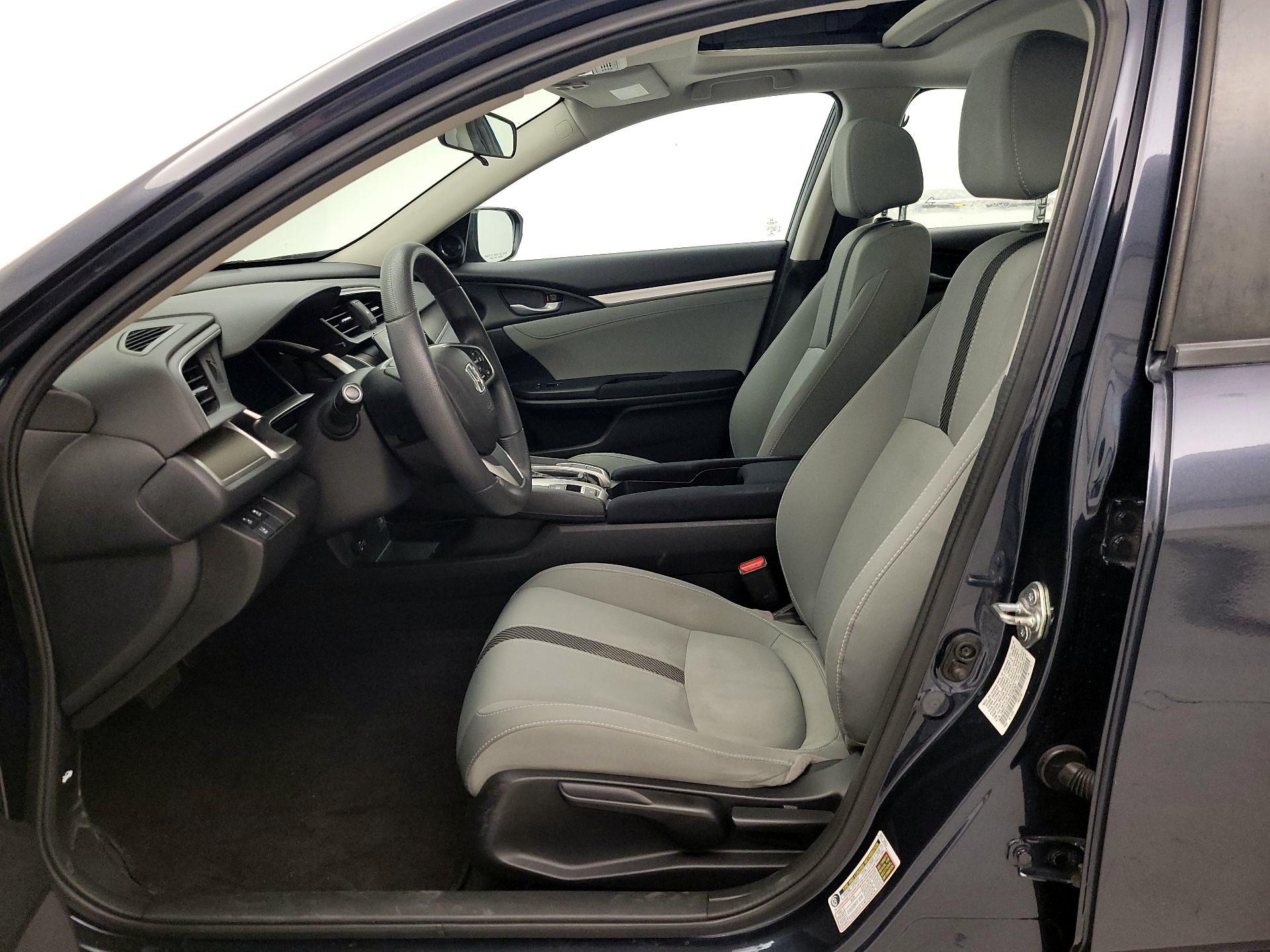 Thumbnail: 2016 Honda Civic - 11