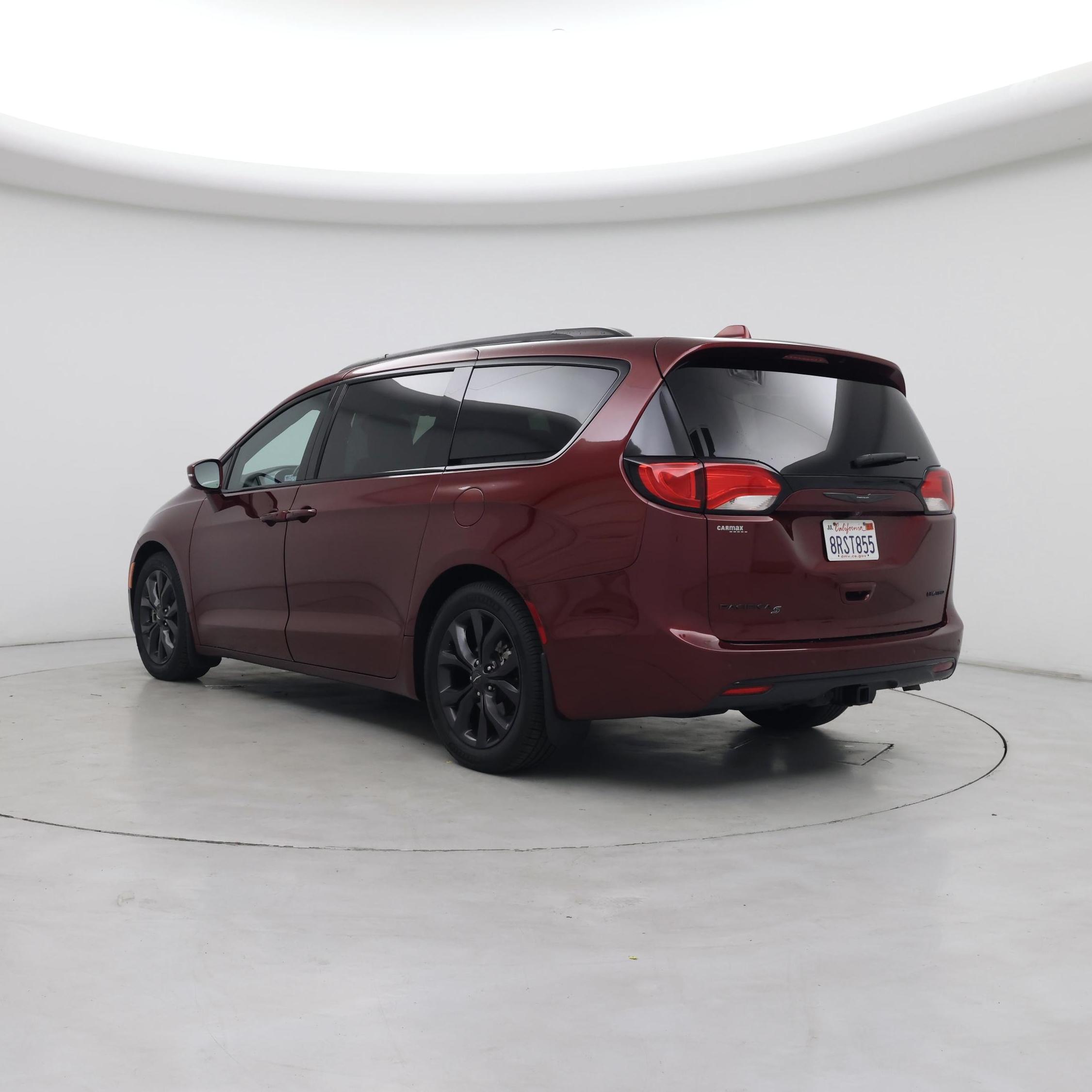 Thumbnail: 2019 Chrysler Pacifica - 2