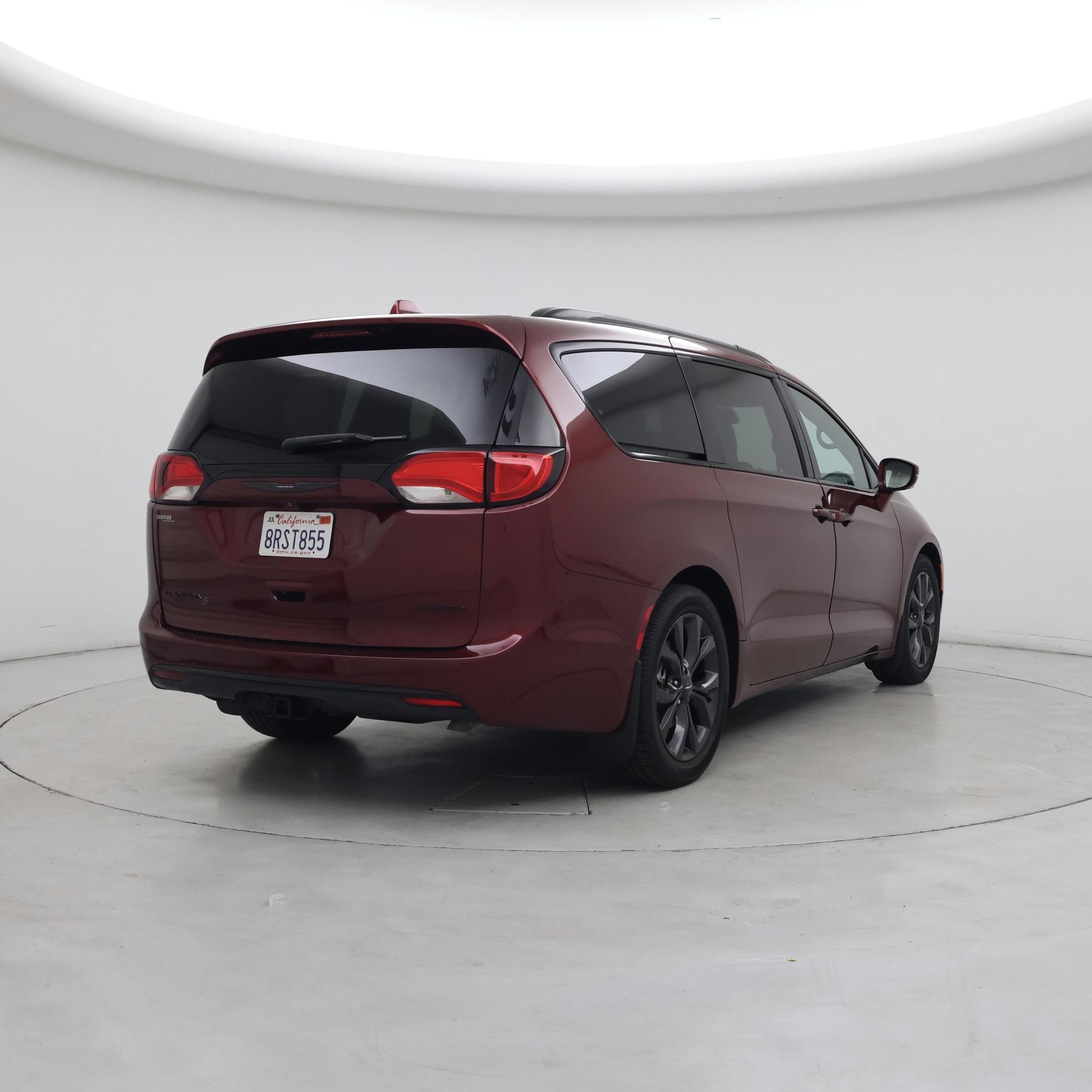 Thumbnail: 2019 Chrysler Pacifica - 8