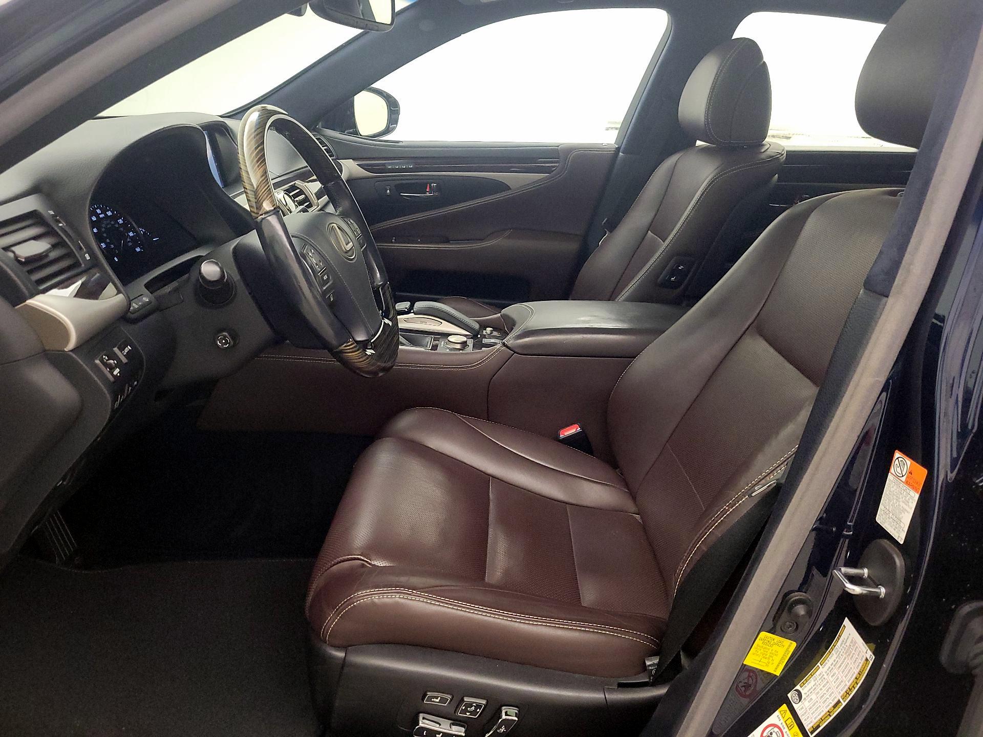 Thumbnail: 2017 Lexus LS - 11