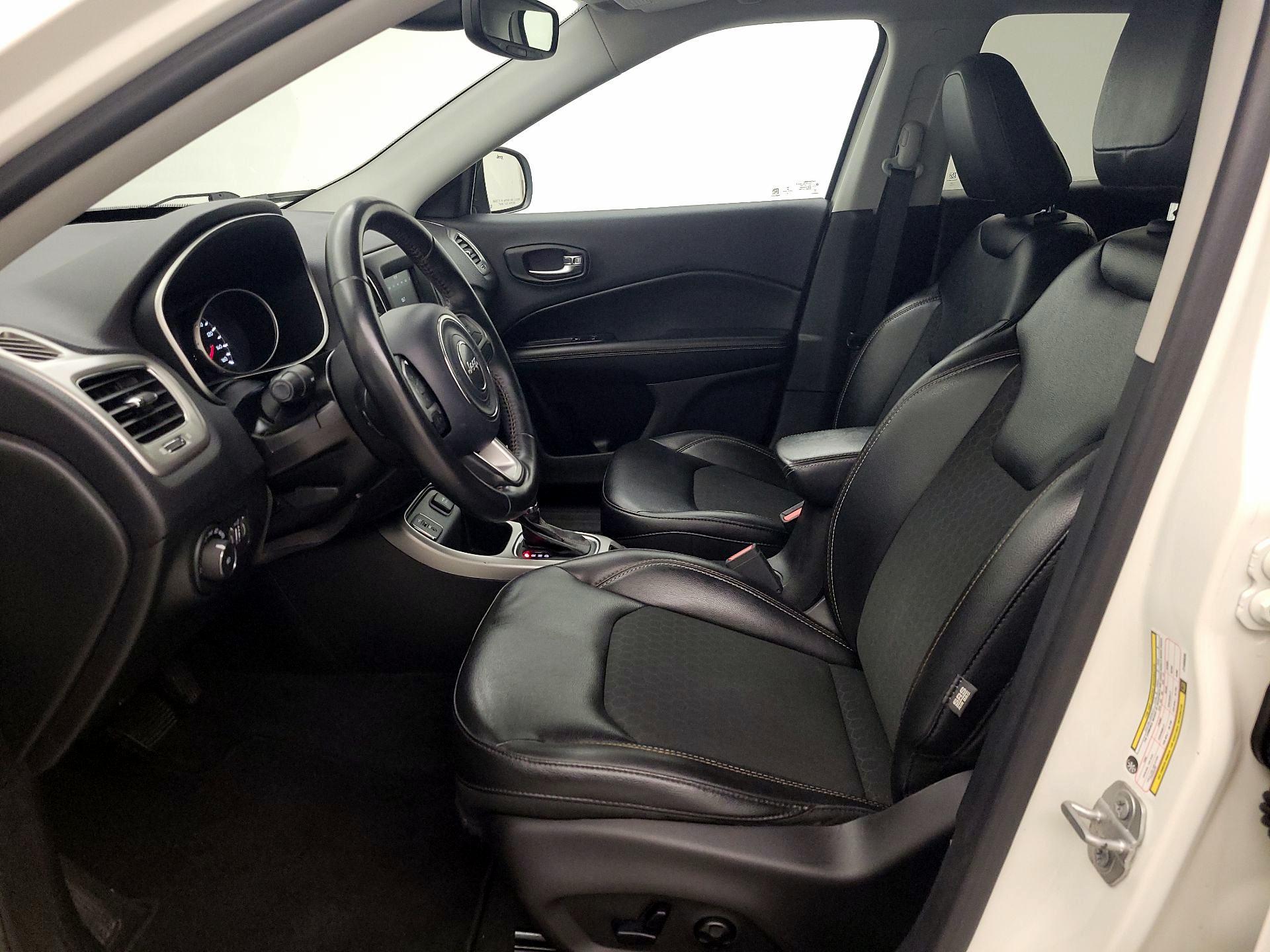 Thumbnail: 2018 Jeep Compass - 11