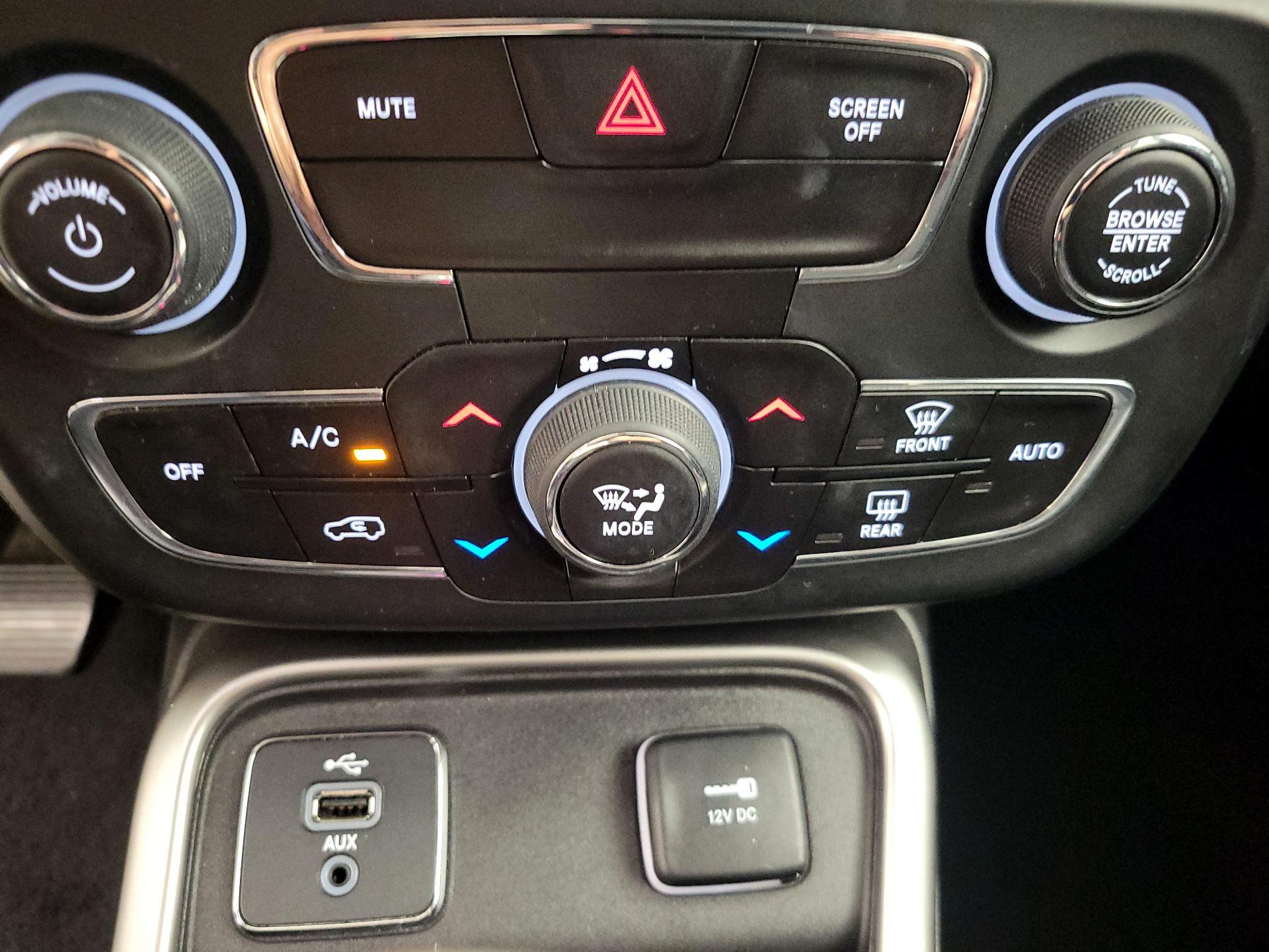 Thumbnail: 2018 Jeep Compass - 16