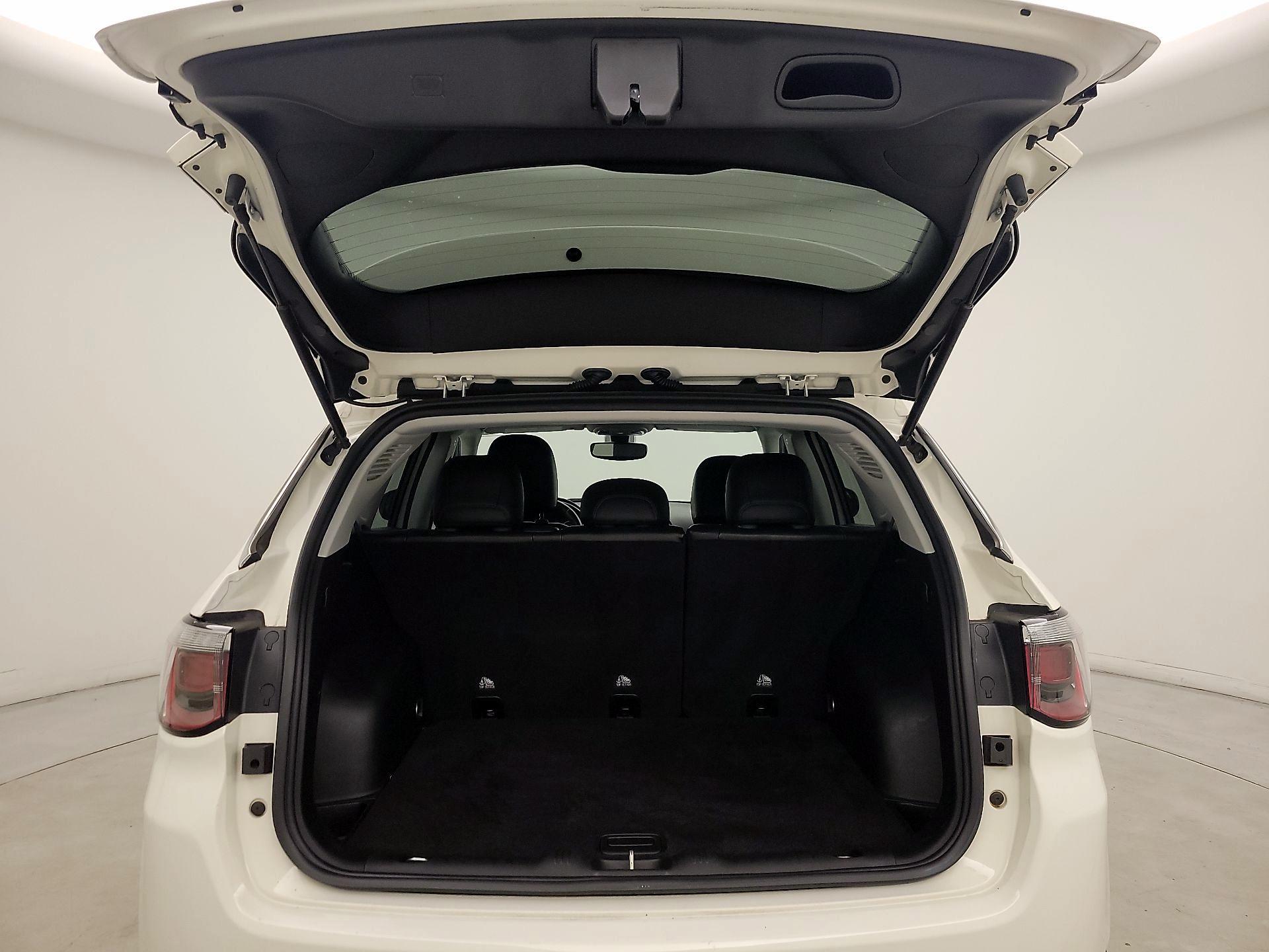 Thumbnail: 2018 Jeep Compass - 20