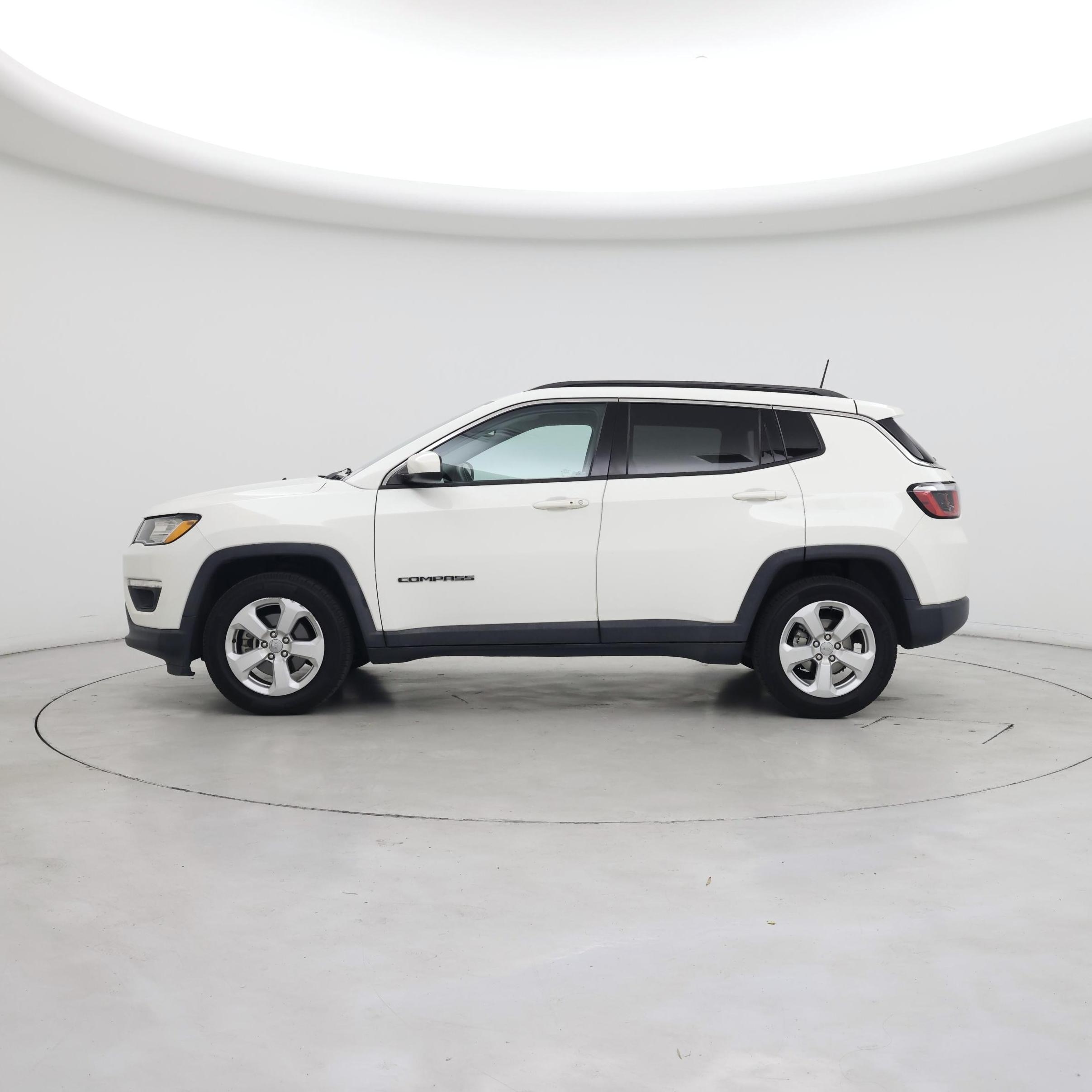 Thumbnail: 2018 Jeep Compass - 3