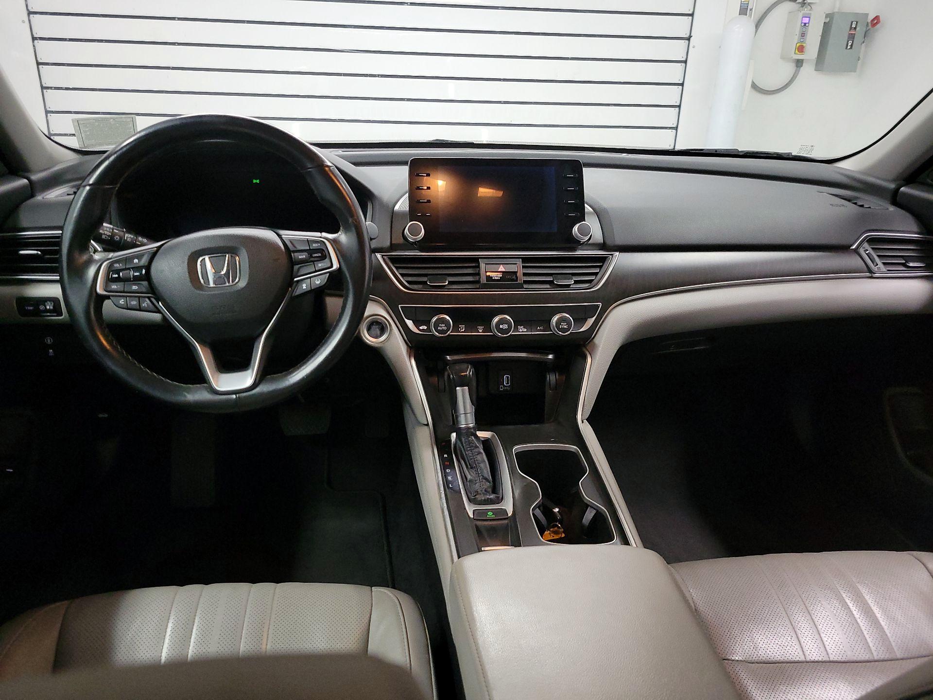 Thumbnail: 2018 Honda Accord - 9