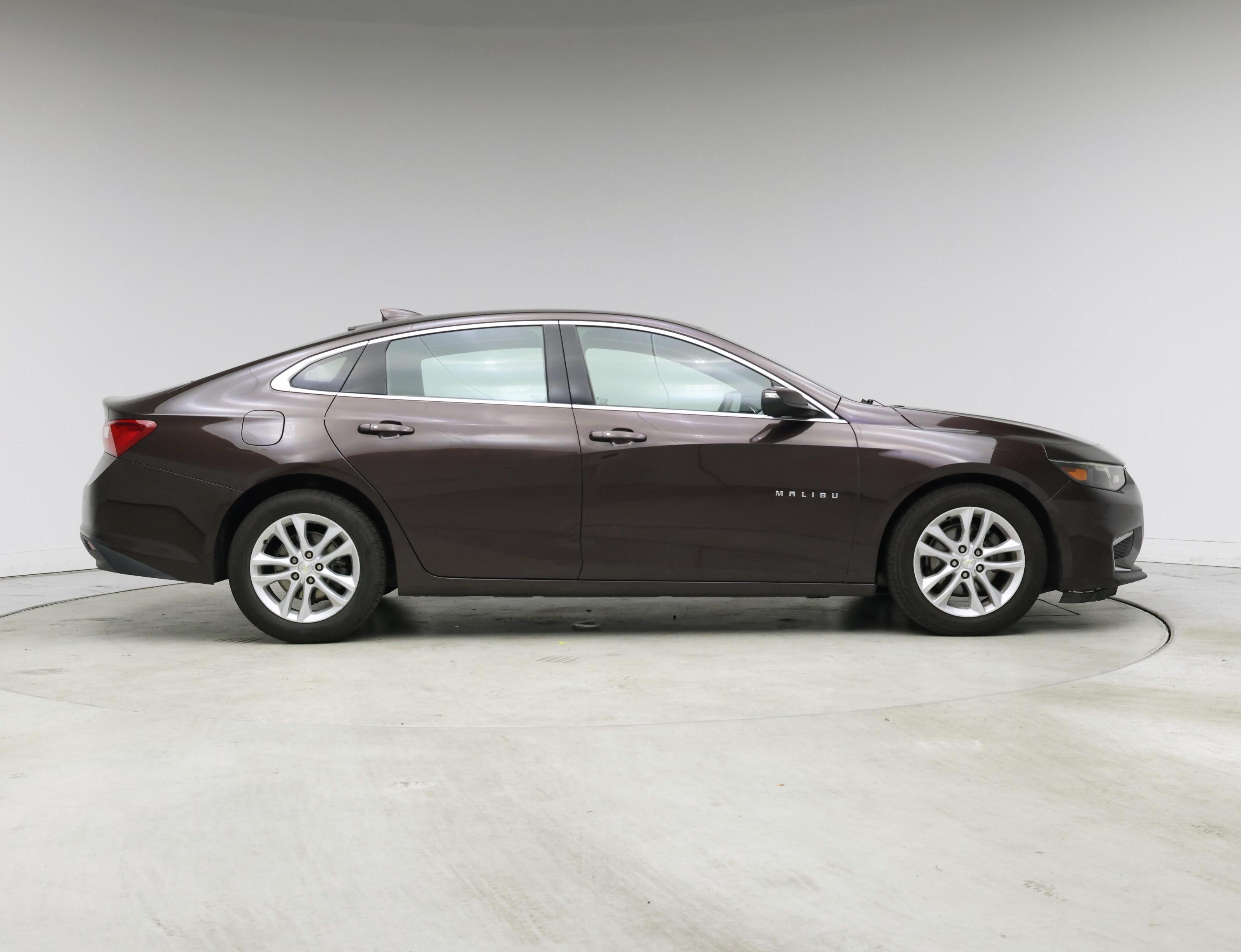 Thumbnail: 2016 Chevrolet Malibu - 7