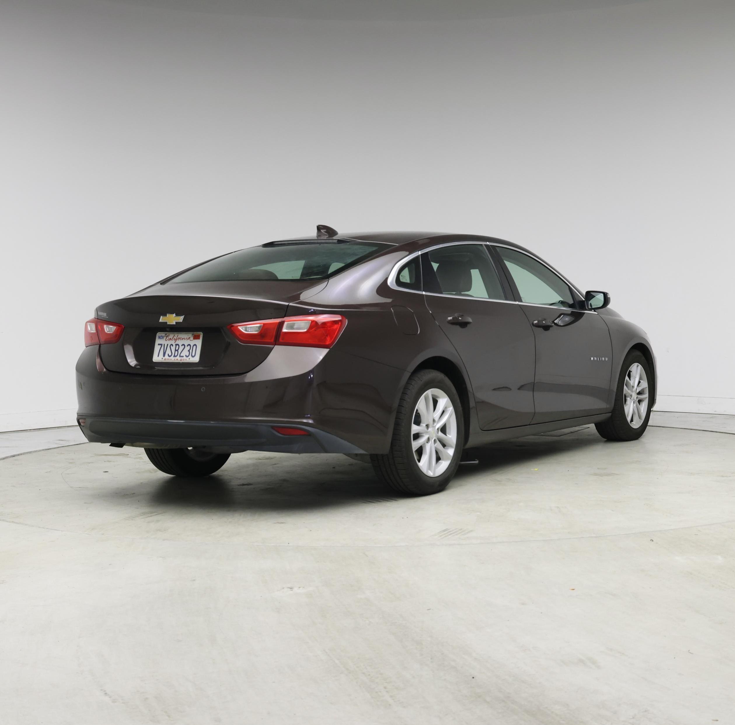 Thumbnail: 2016 Chevrolet Malibu - 8